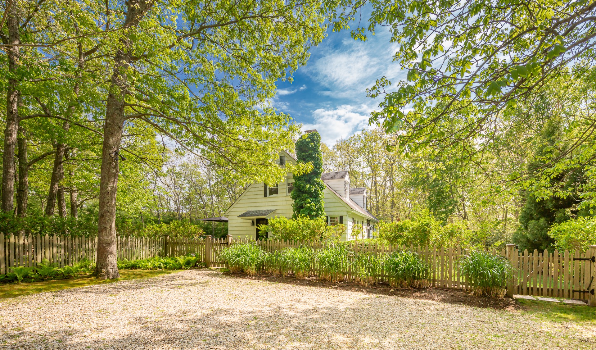 128 Three Mile Harbor Hog Creek Road