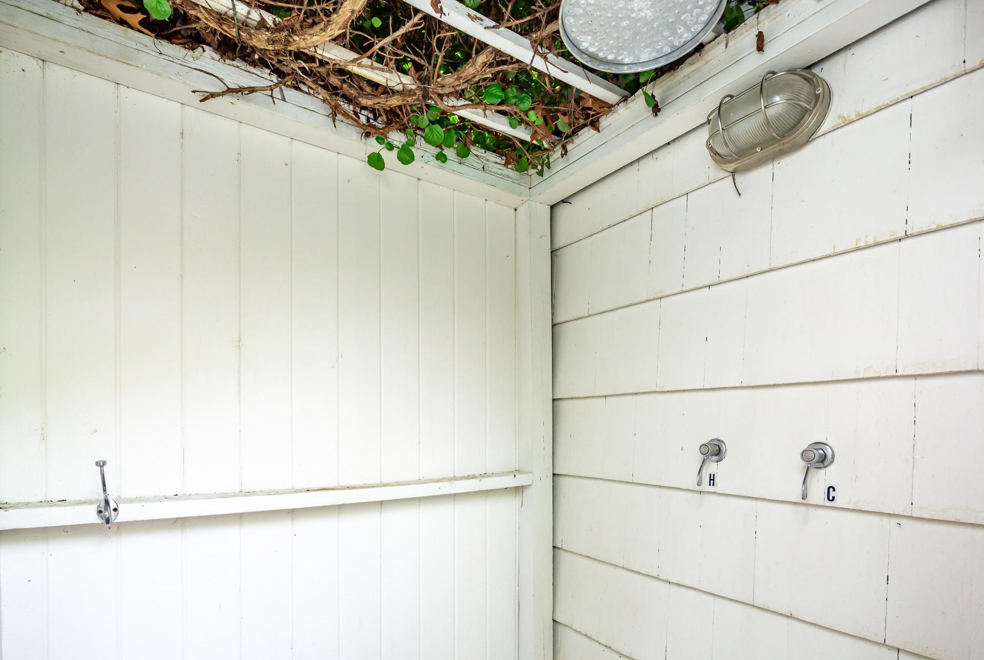 128 Three Mile Harbor Hog Creek Road