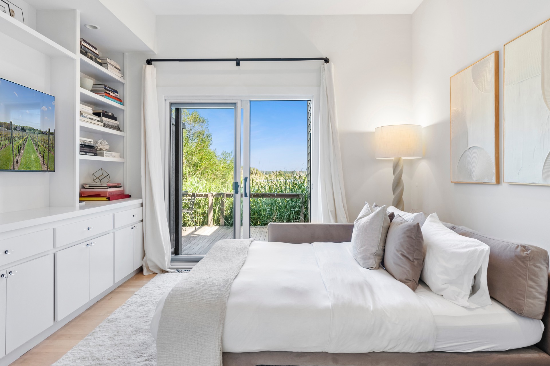 24 Sammys Beach Road