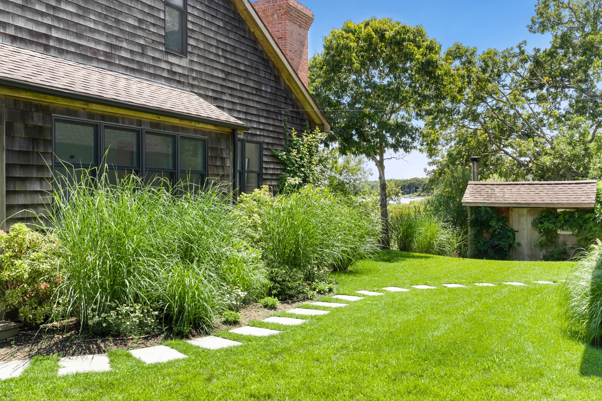 24 Sammys Beach Road