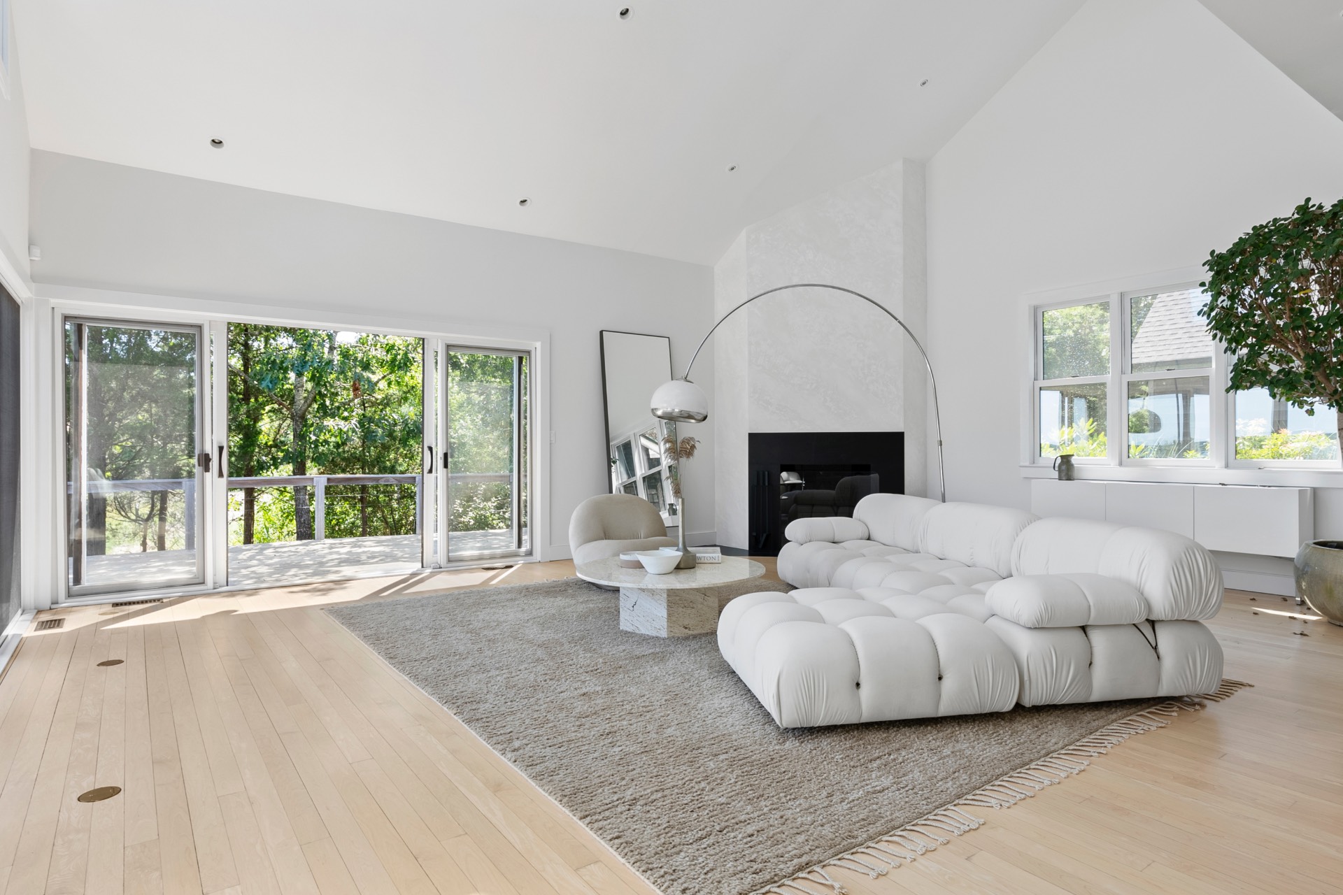 24 Sammys Beach Road