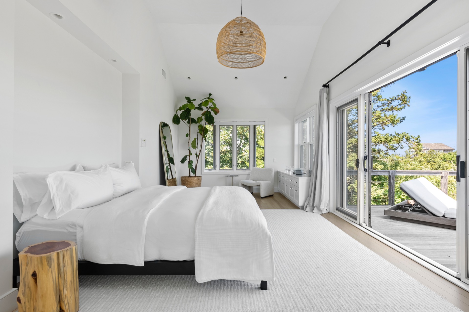 24 Sammys Beach Road