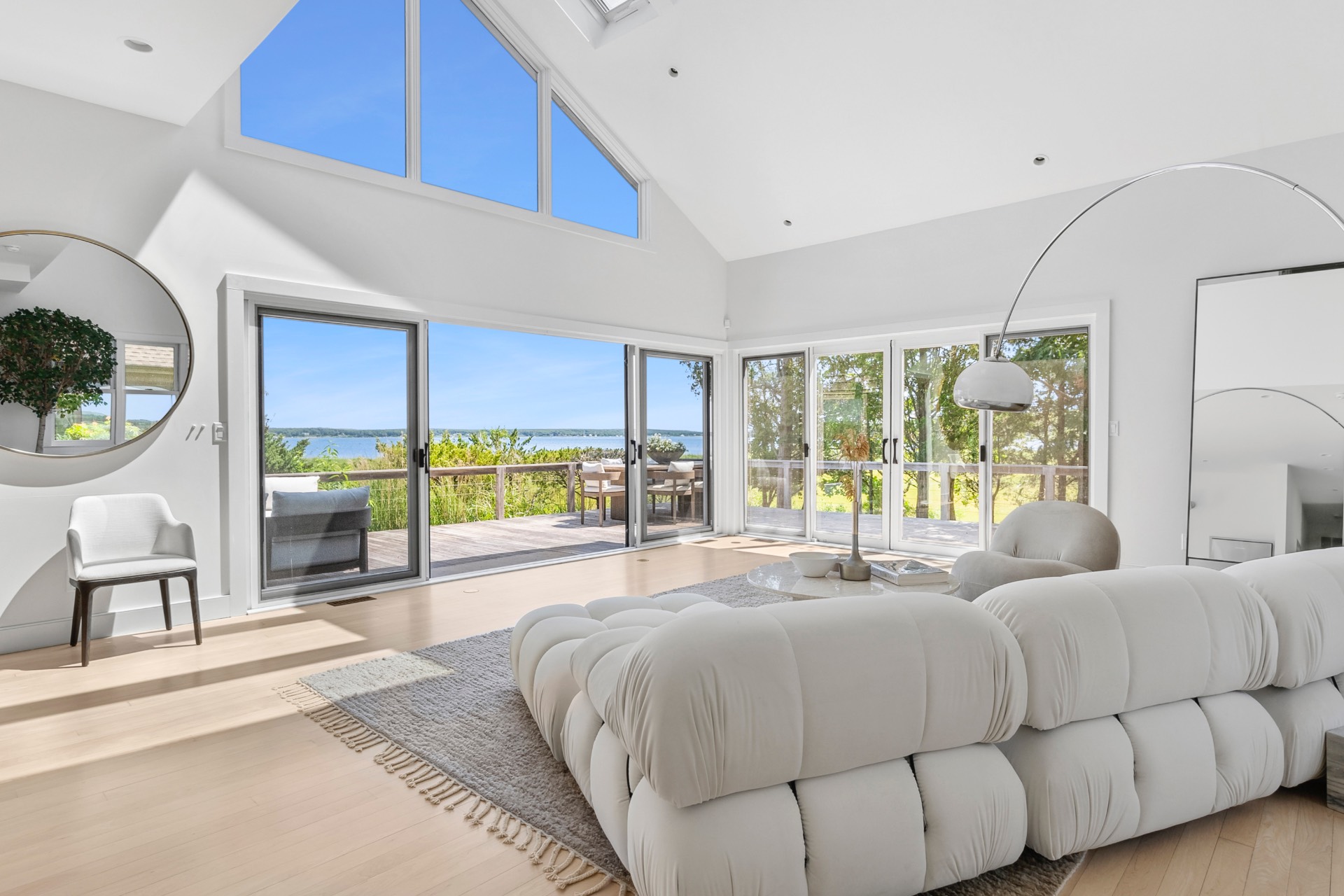 24 Sammys Beach Road