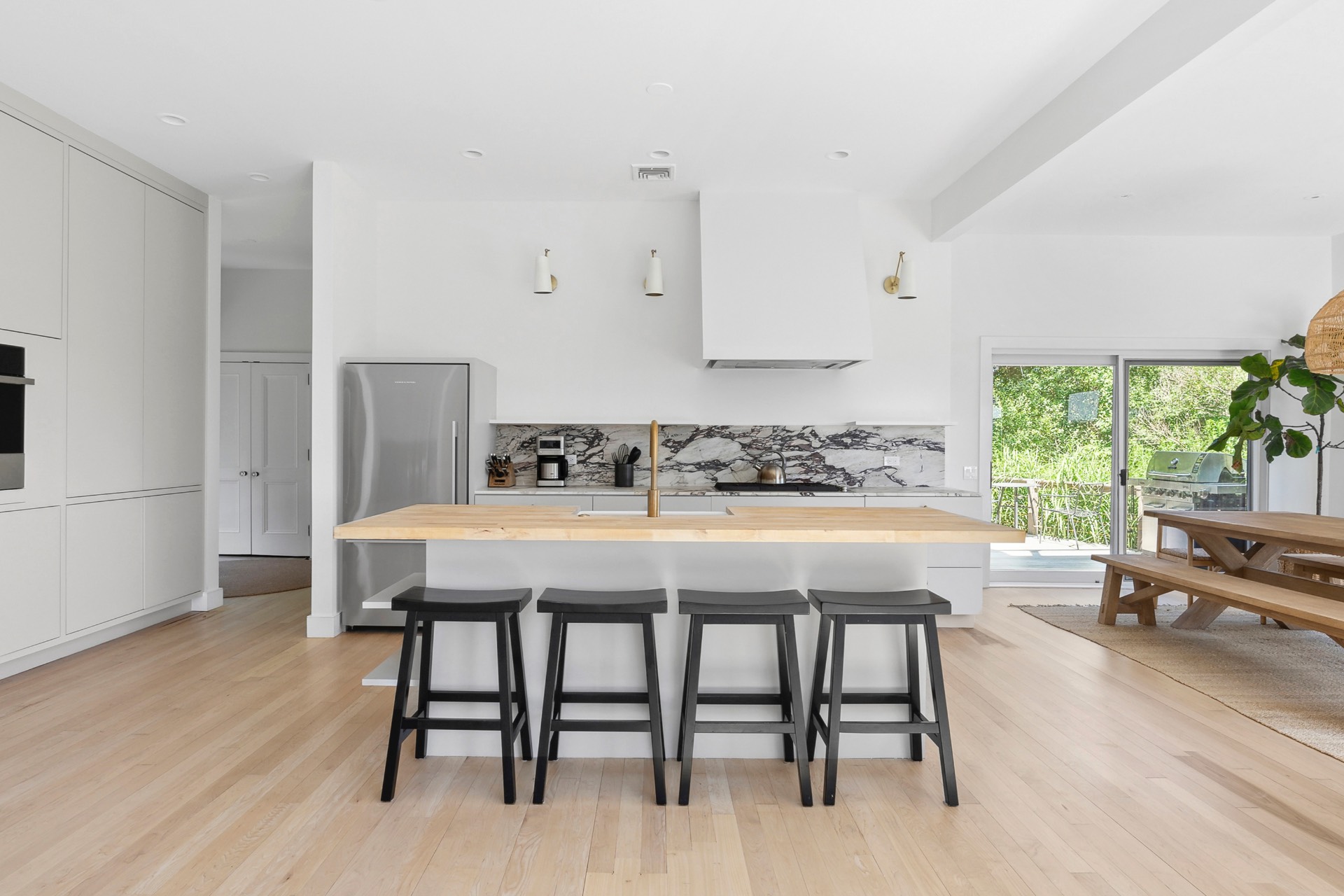 24 Sammys Beach Road