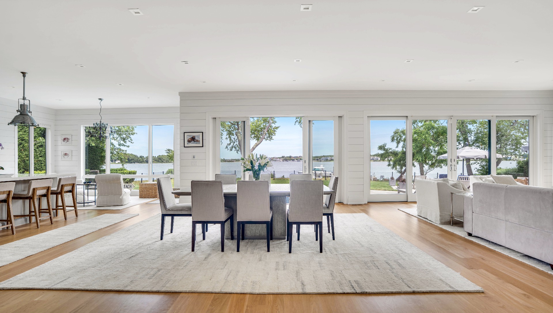 82 Harbor Drive