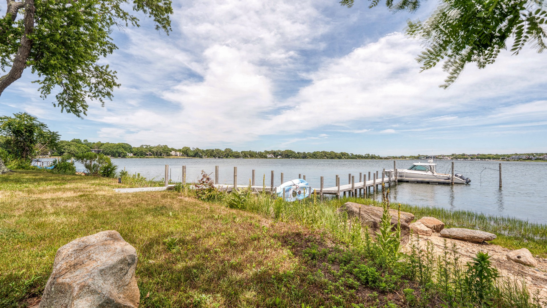 82 Harbor Drive