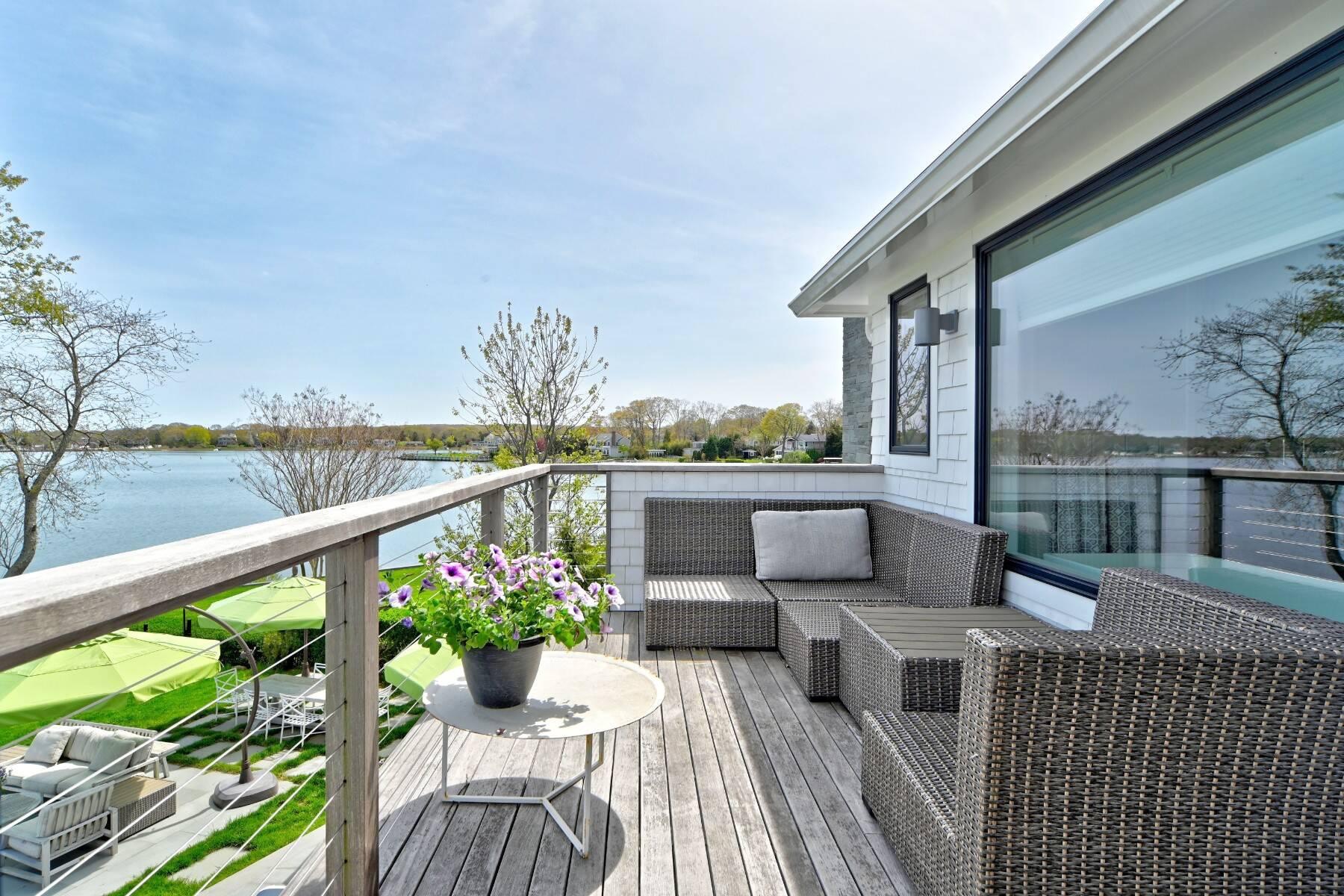 82 Harbor Drive
