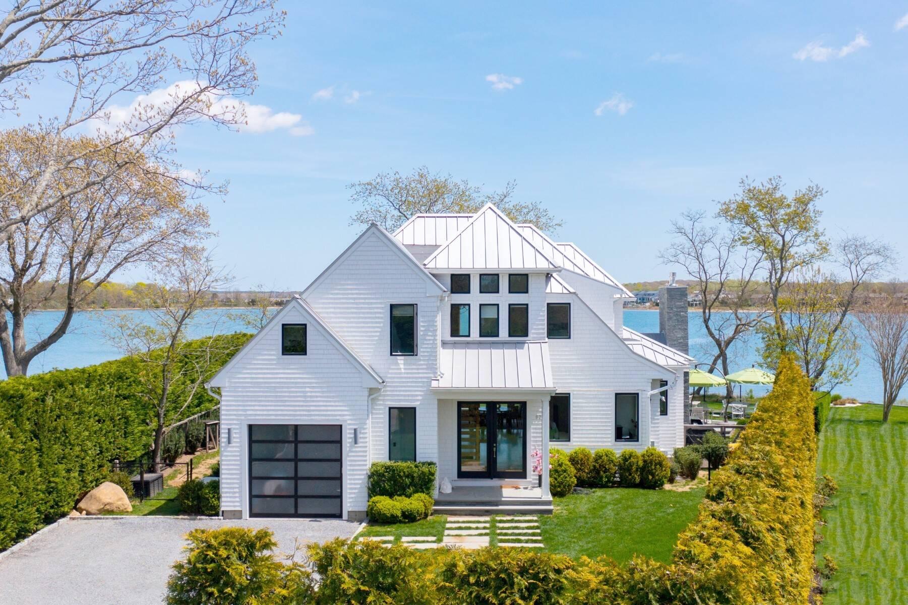 82 Harbor Drive