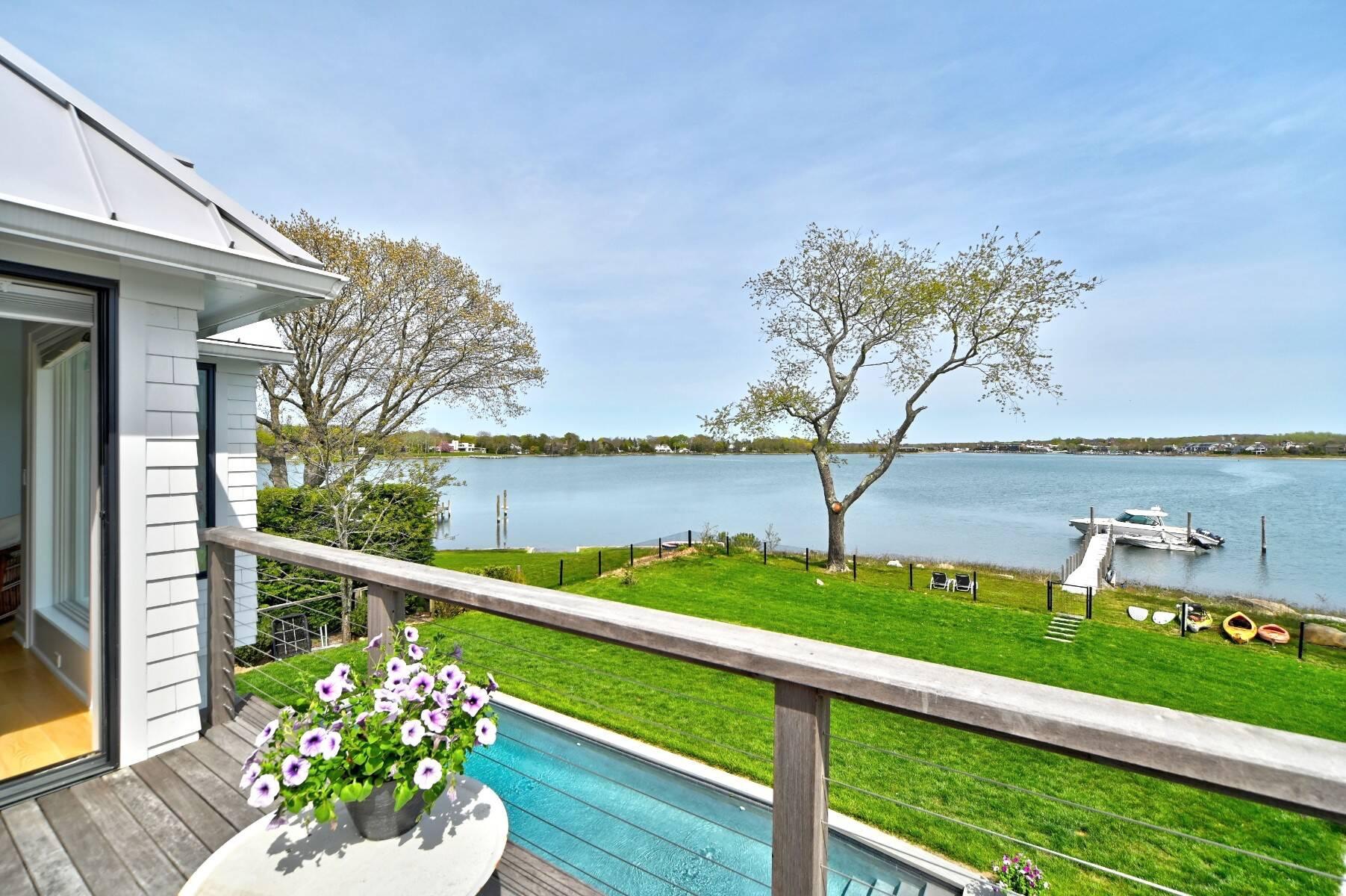 82 Harbor Drive