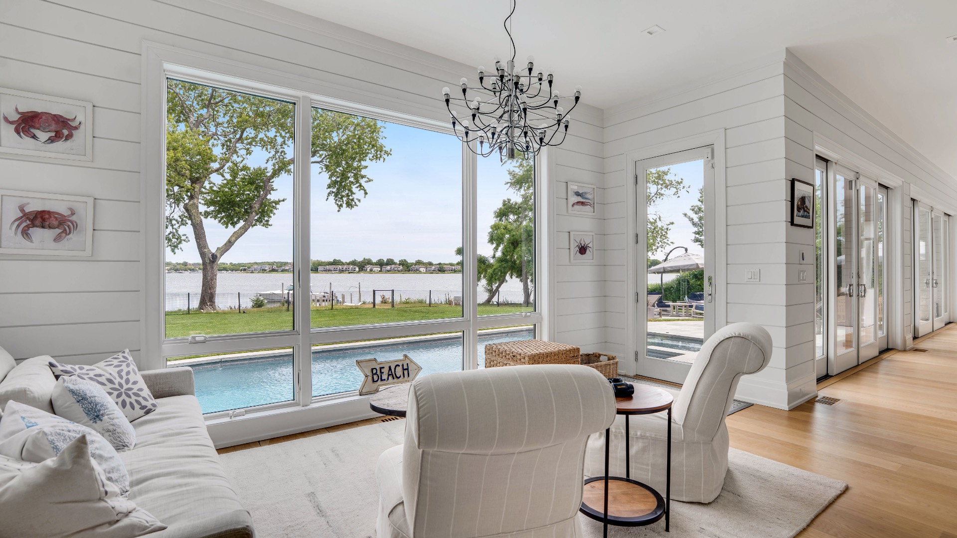 82 Harbor Drive