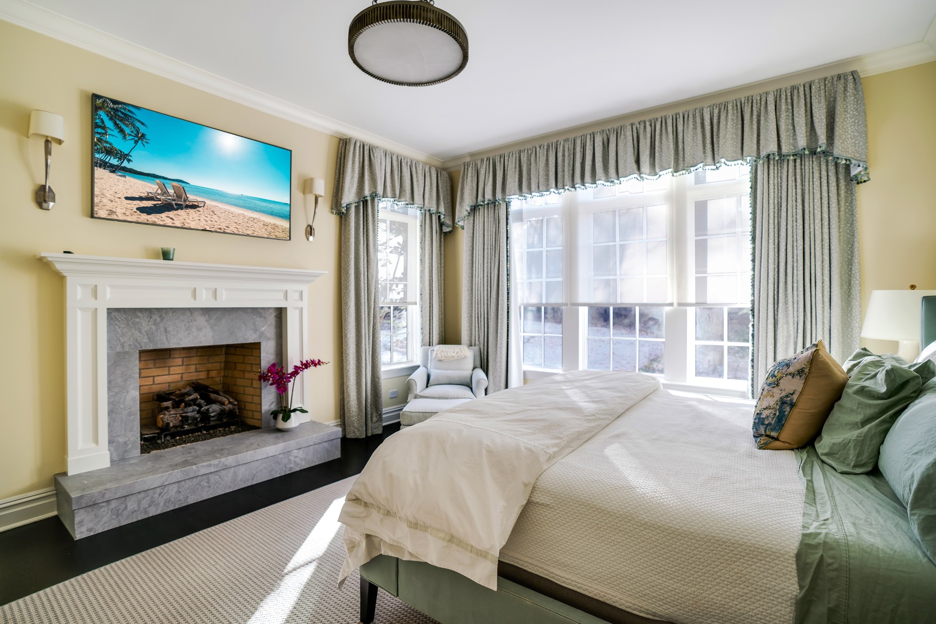 7 Owls Nest La