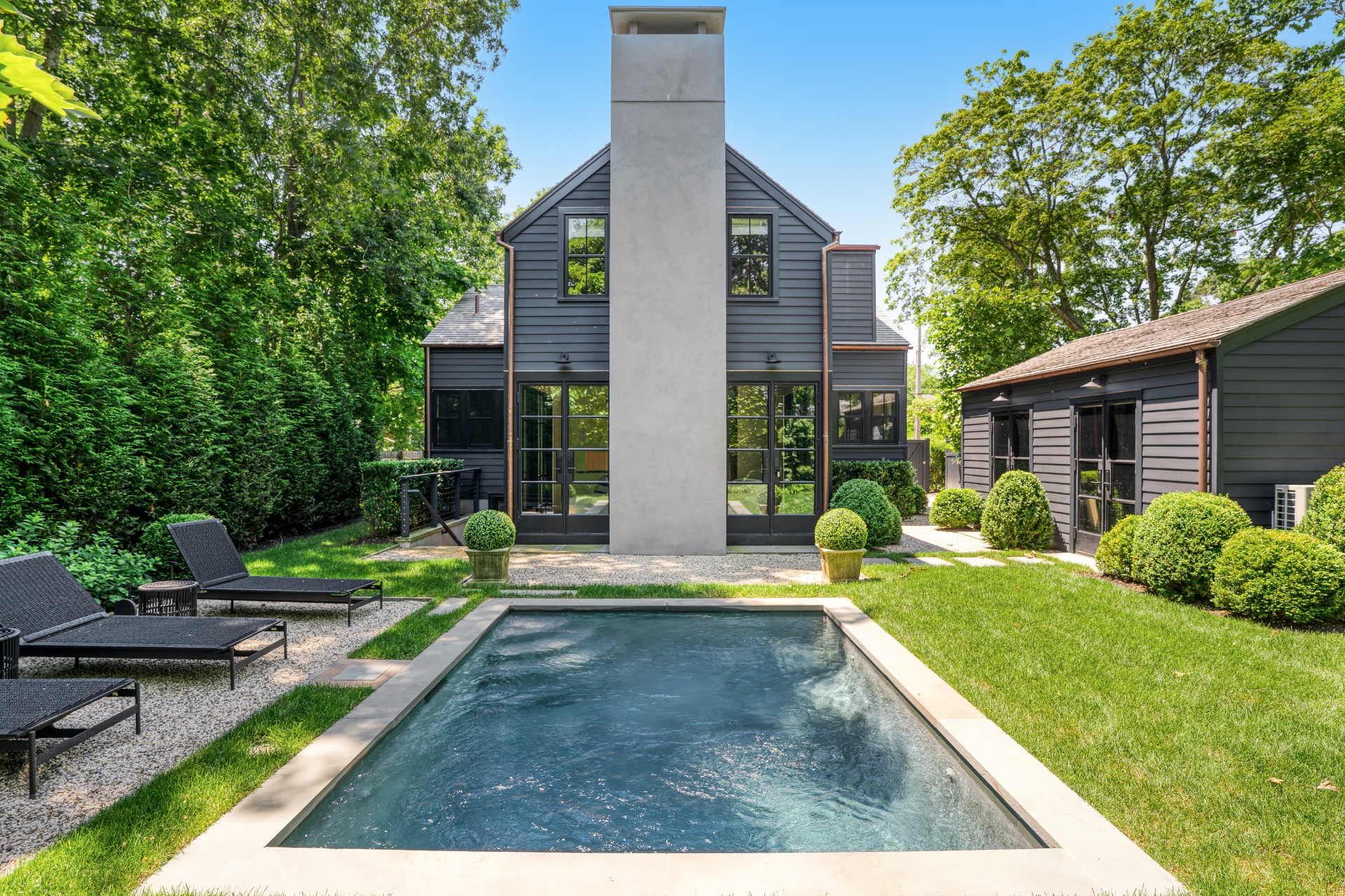 8 Jesse Halsey Lane