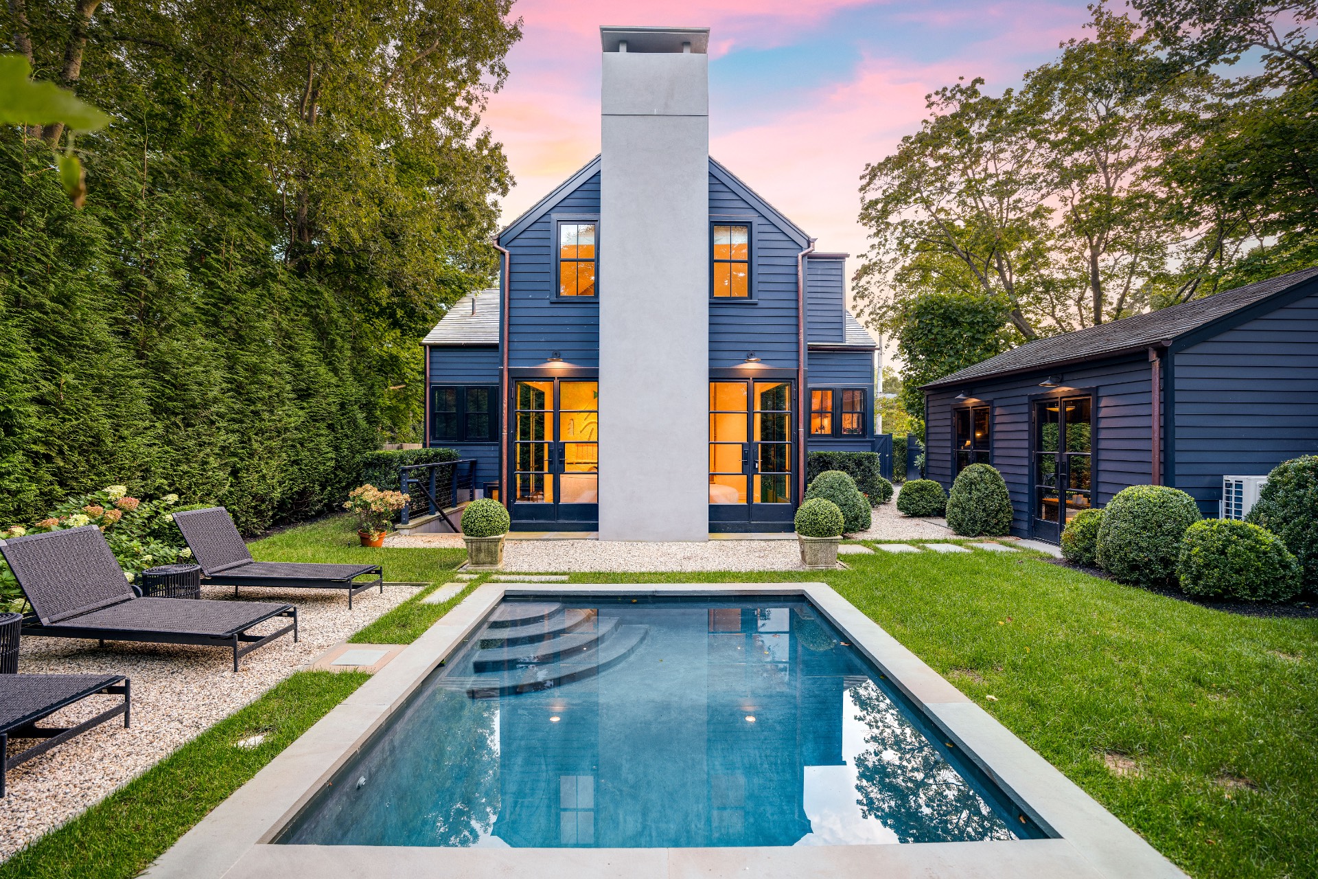 8 Jesse Halsey Lane