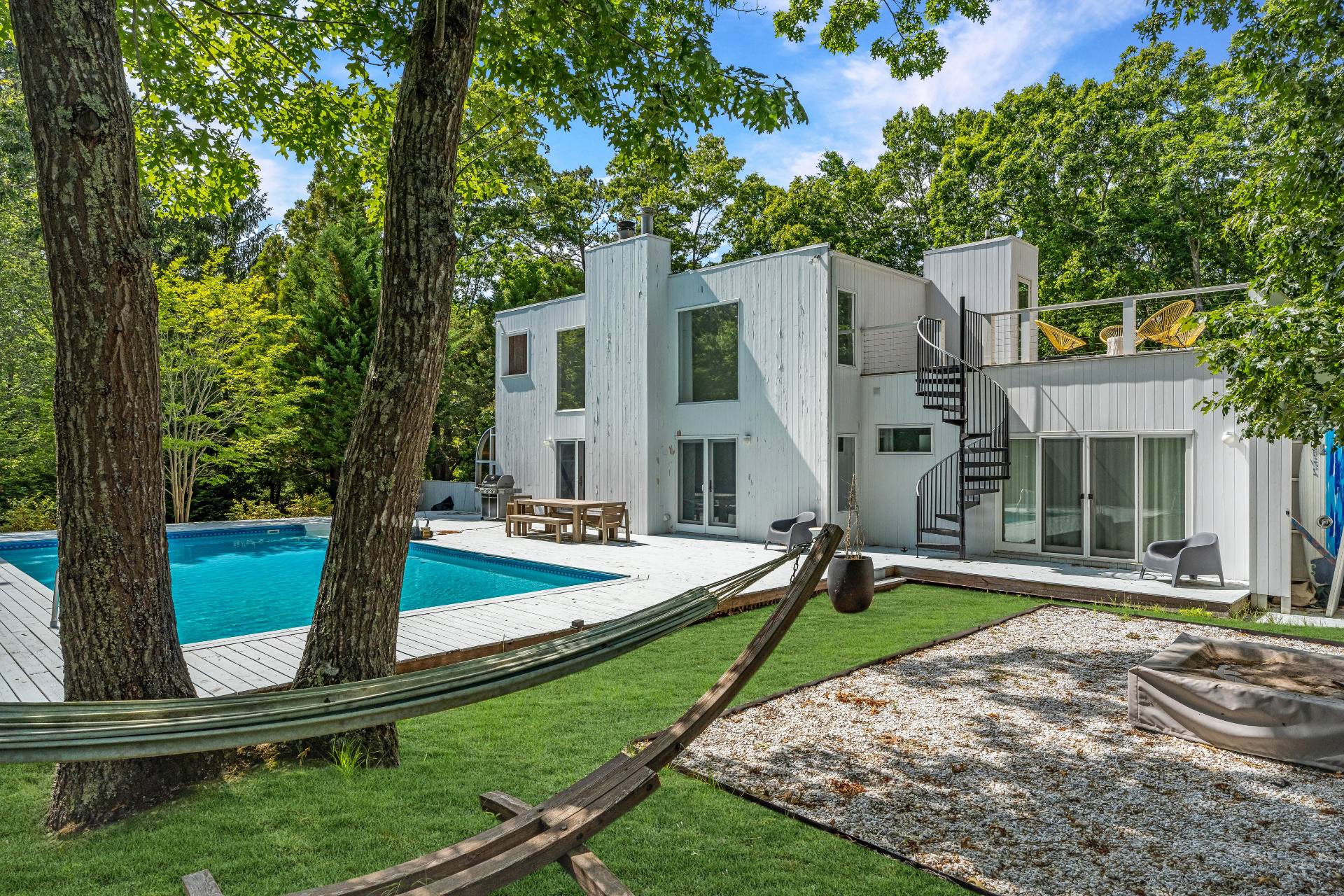 9 Todd Dr