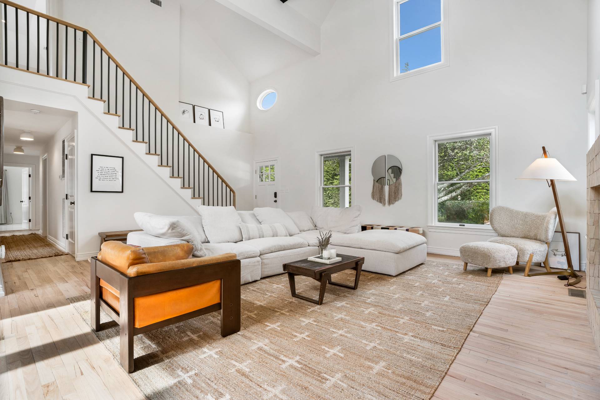 126 Meeting House Ln