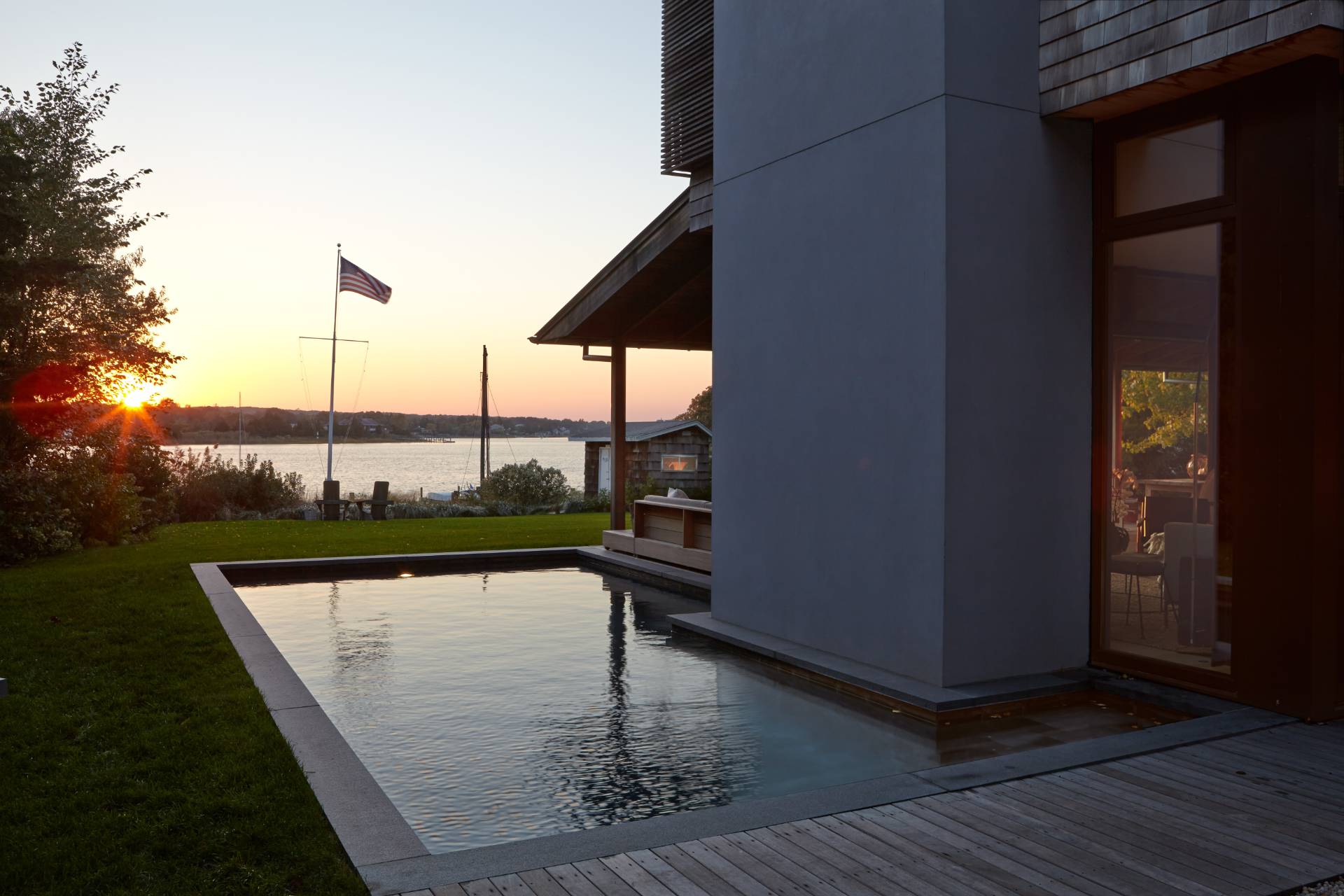 17 Bluff Point Rd