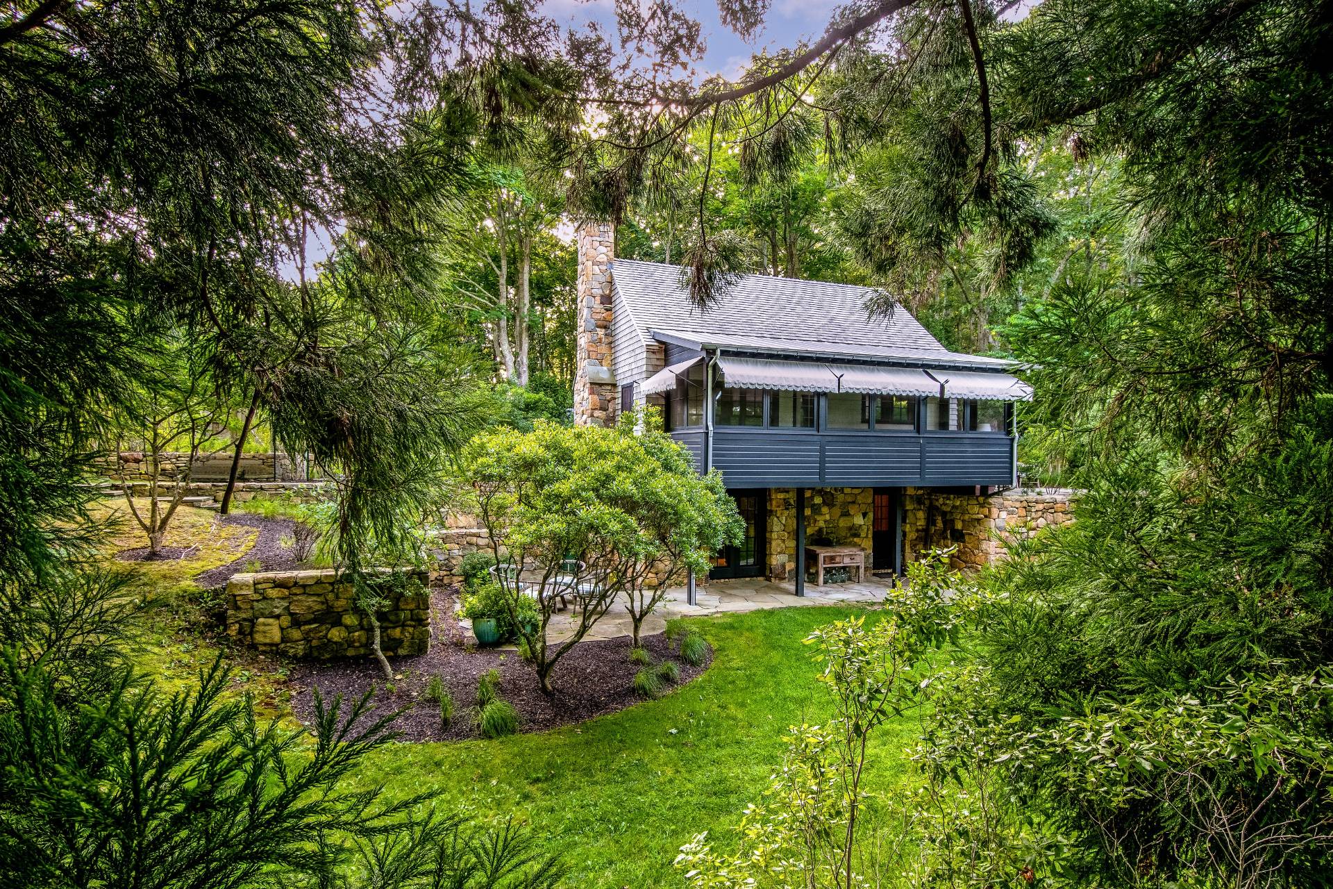 132 Navy Rd
