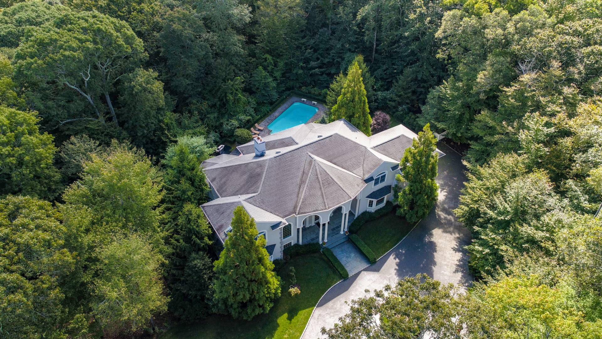 11 Eastwood Court