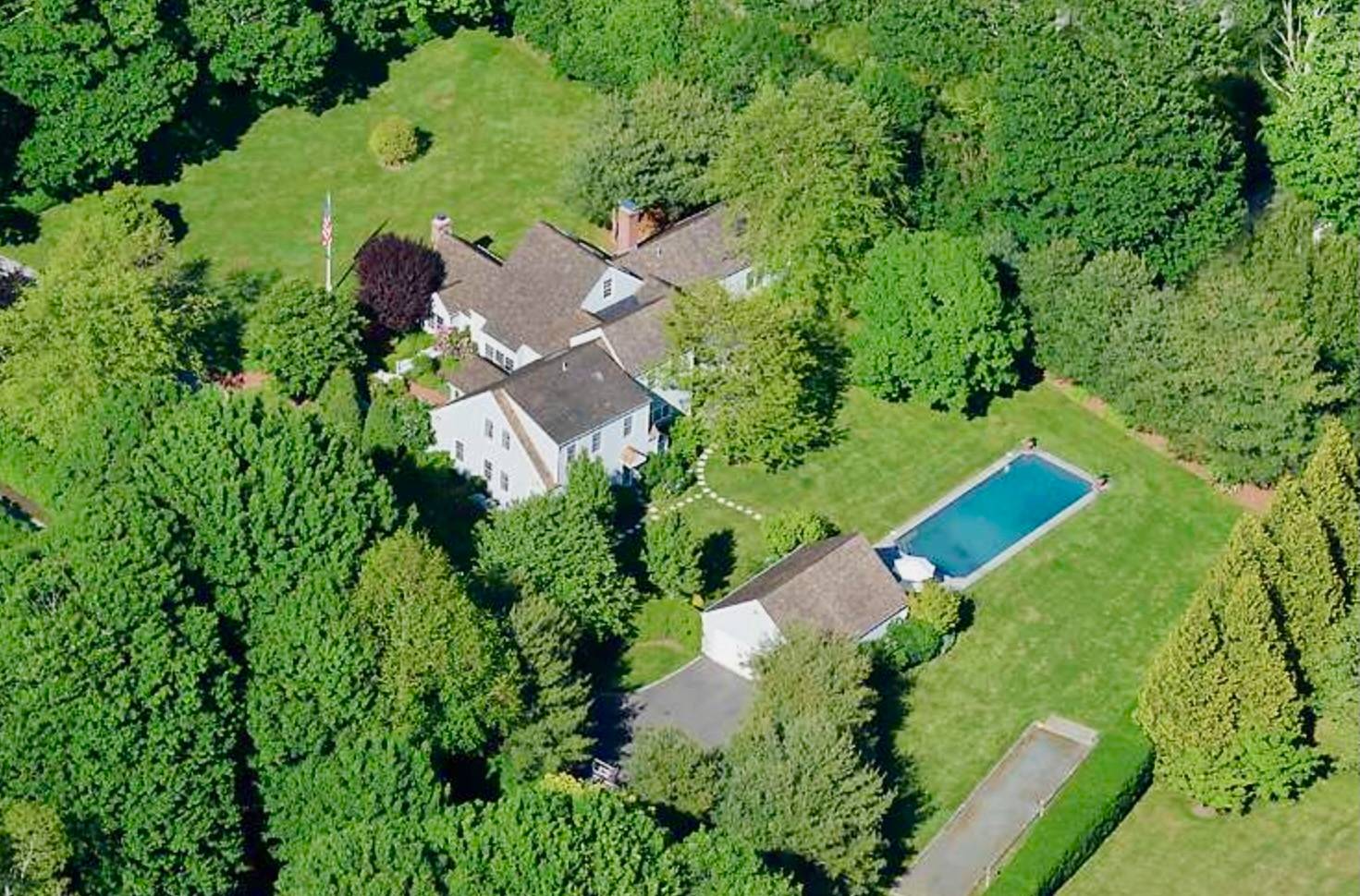 223 CHURCH LN