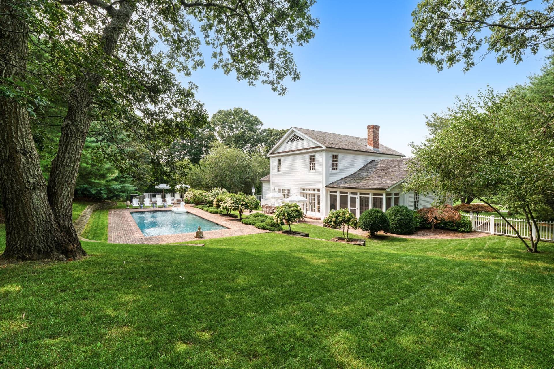 14 Montauk Avenue Ext