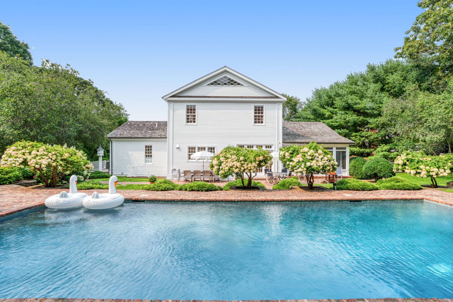 14 Montauk Avenue Ext