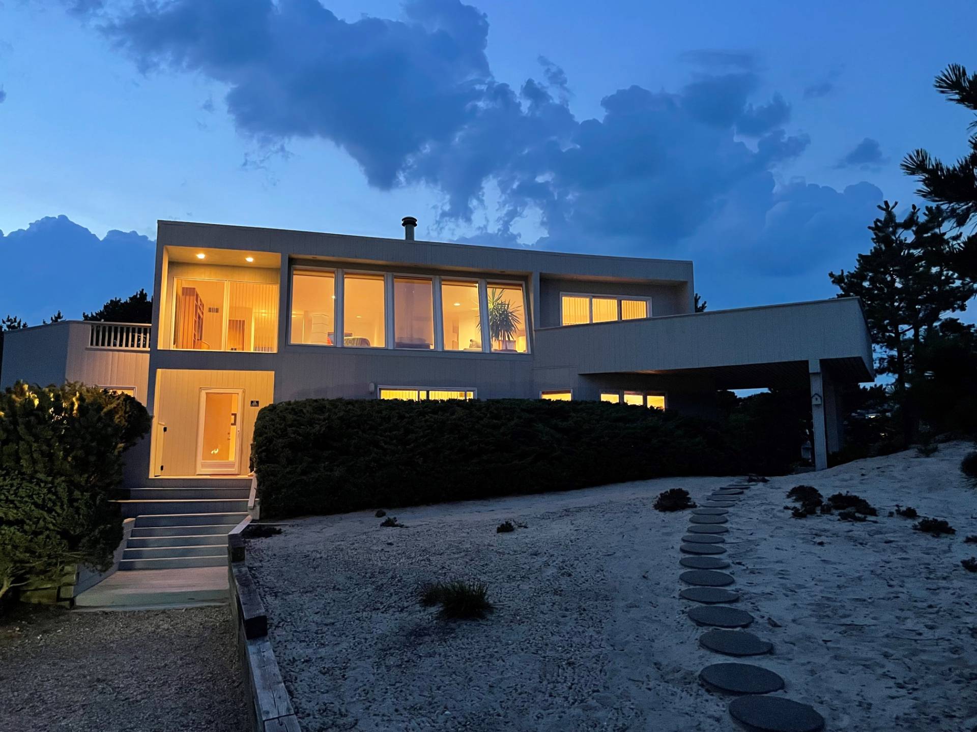 54 Sand Castle Ln