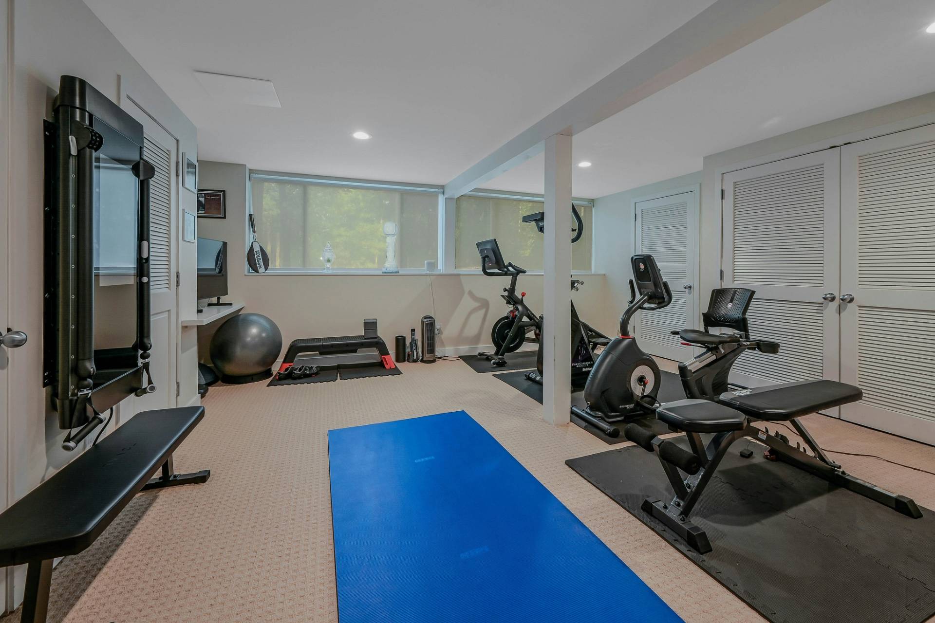 12 ROSE HILL RD