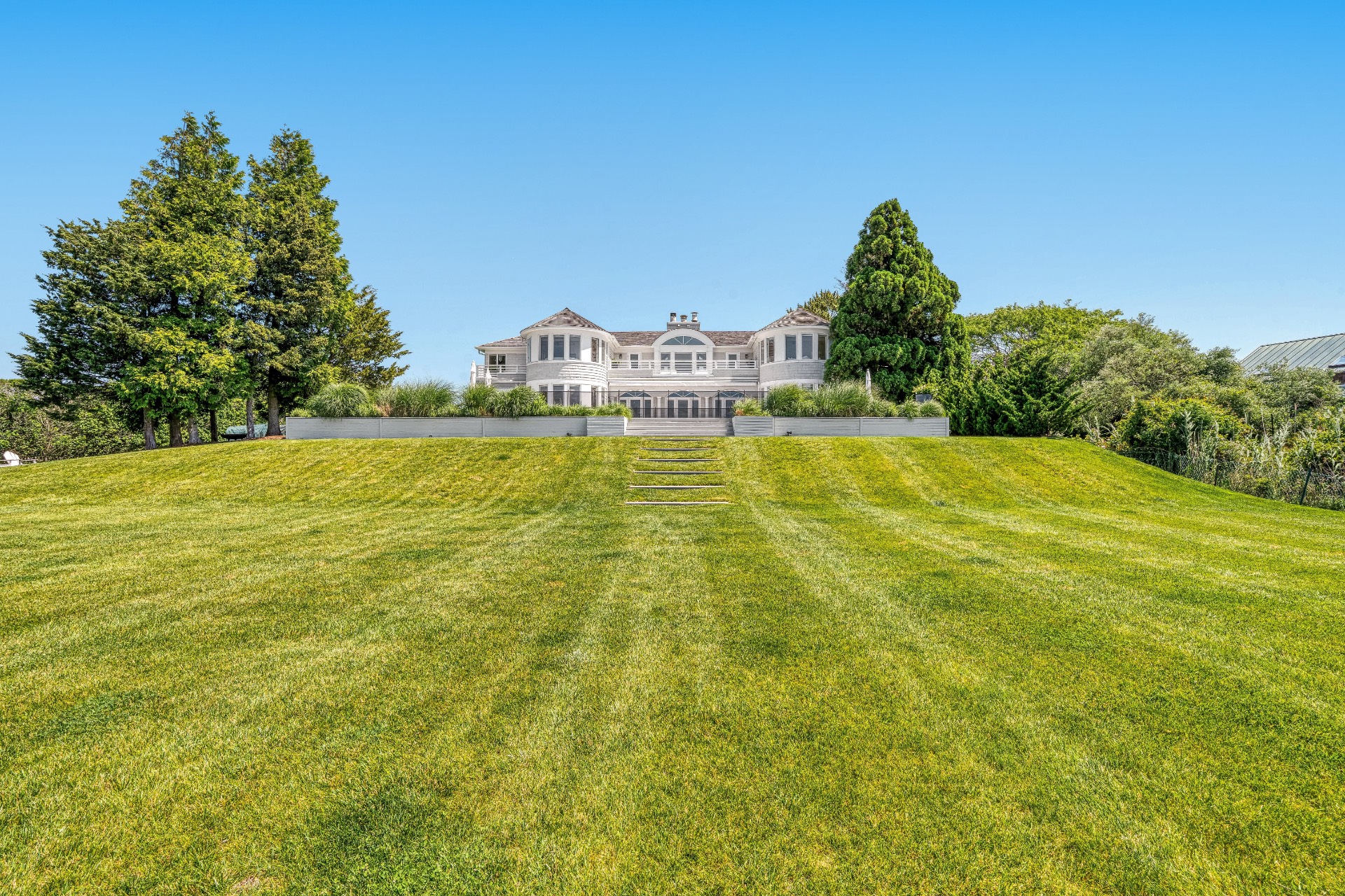 9 Wheaton Way