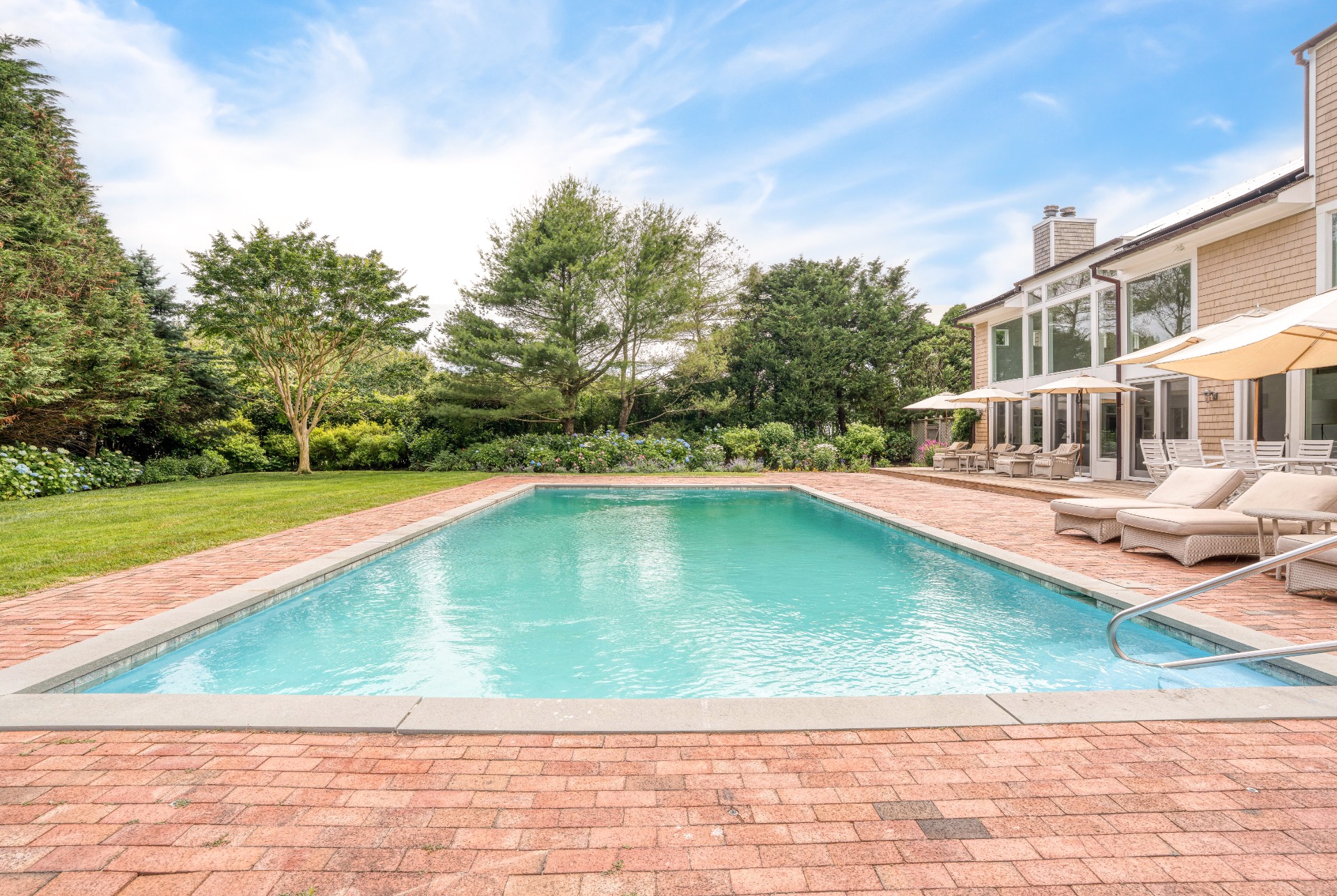 141 Bay Lane