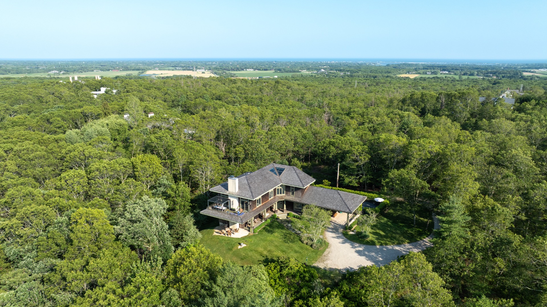 1605 DEERFIELD RD
