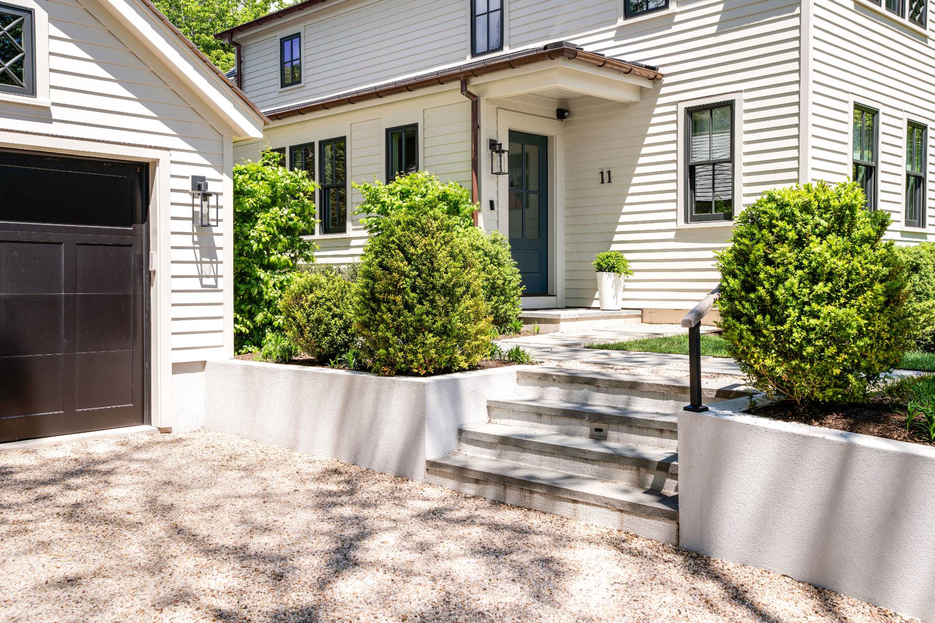 11 Grand St