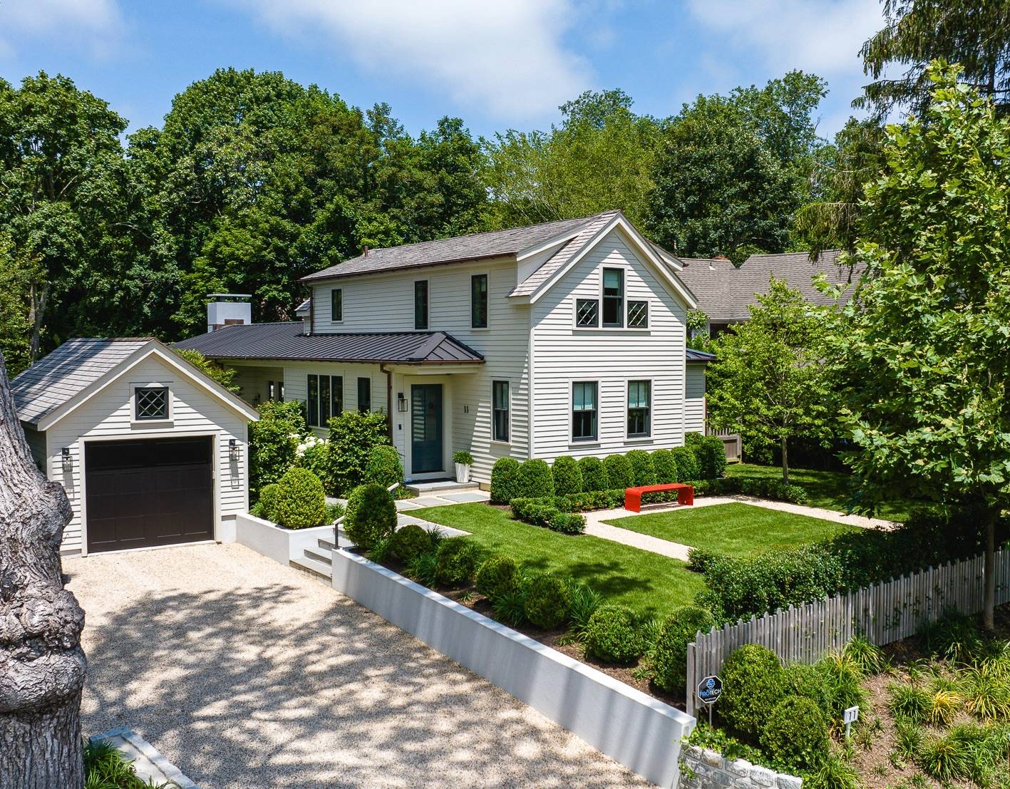 11 Grand St