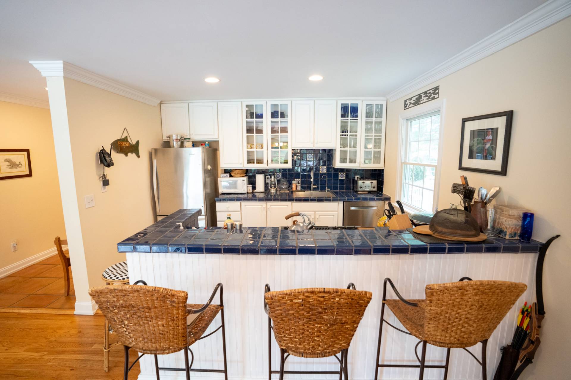 24 CLAMSHELL AVE