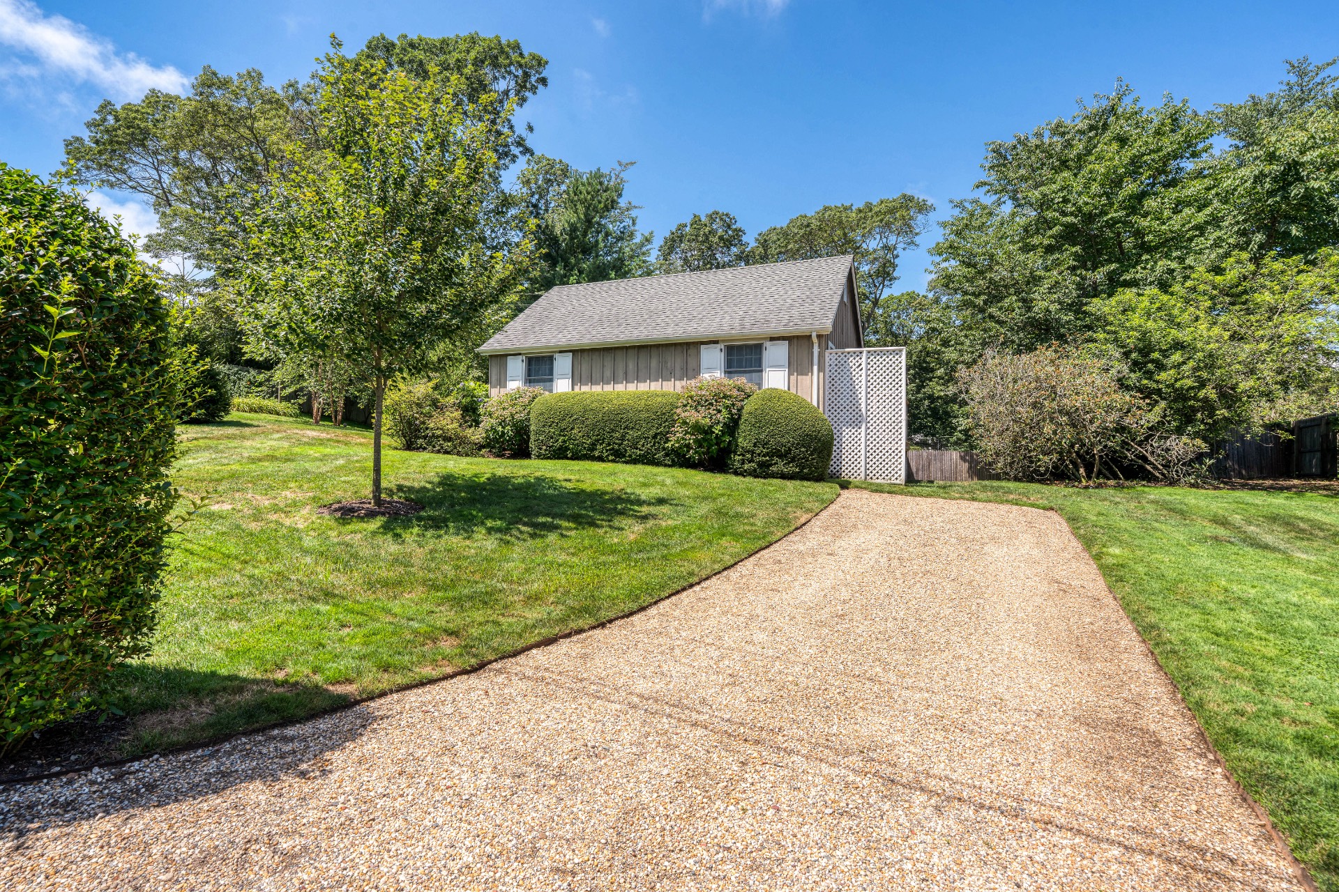 15 Greenway Drive