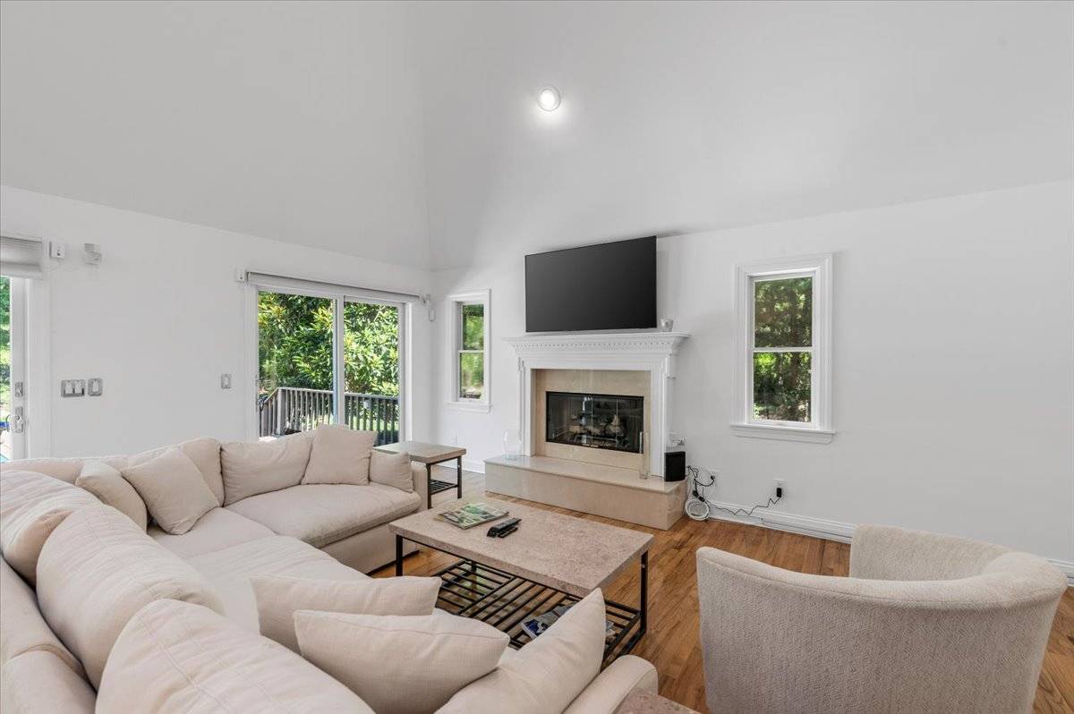 6 Bennett Drive