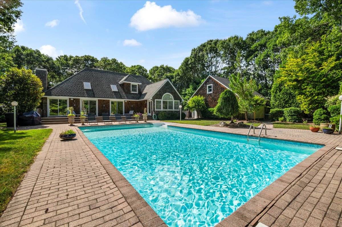 6 Bennett Drive
