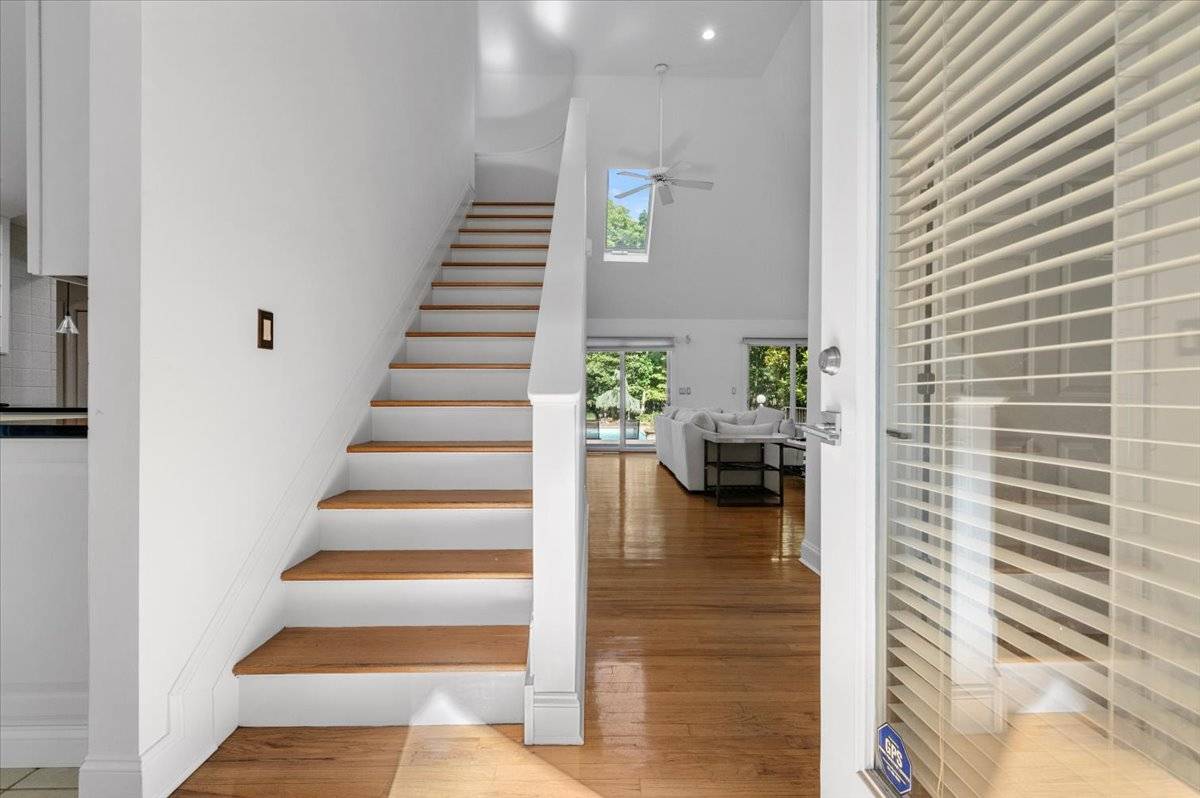 6 Bennett Drive
