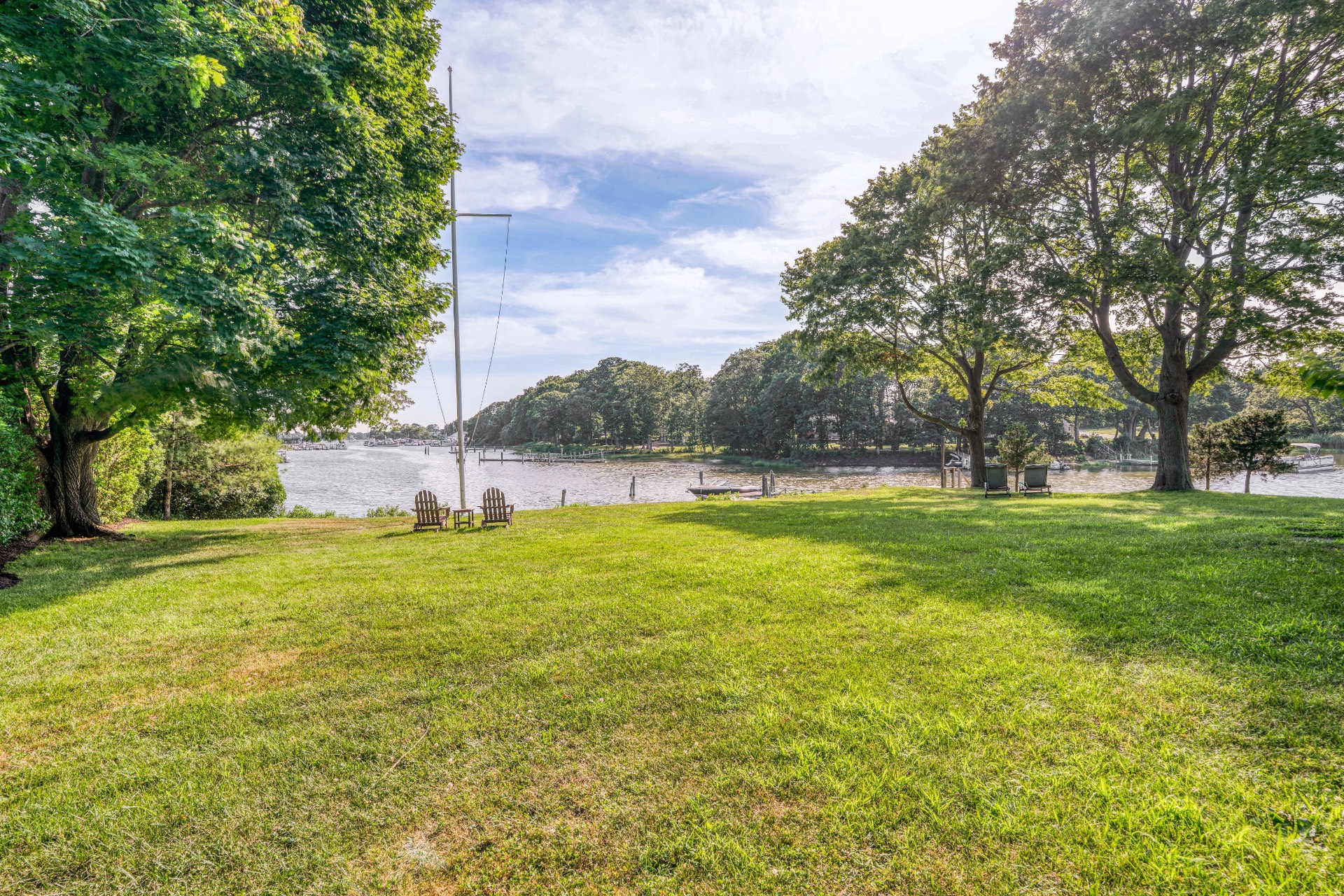 52 S Midway Rd