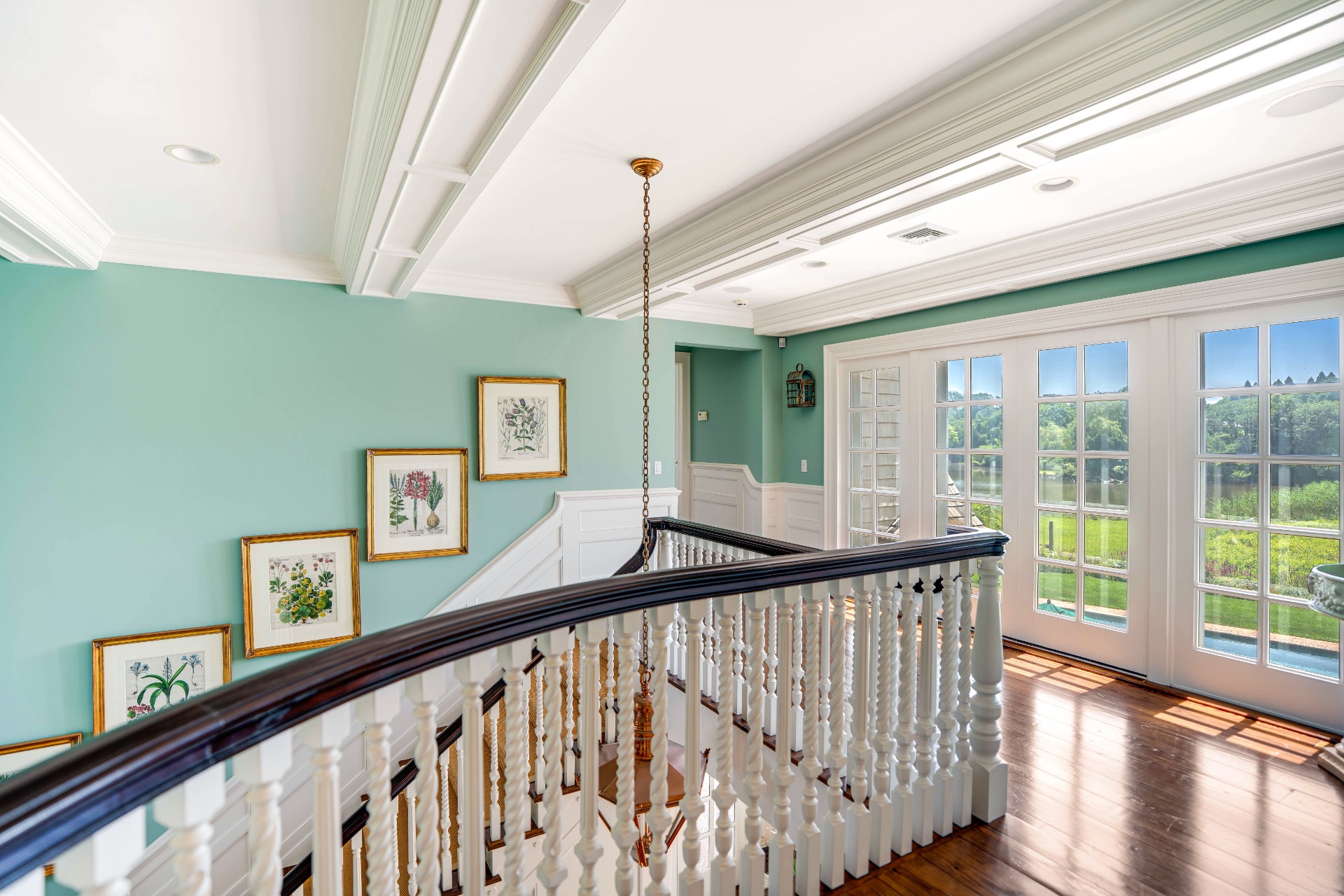 904 Cobb Road W