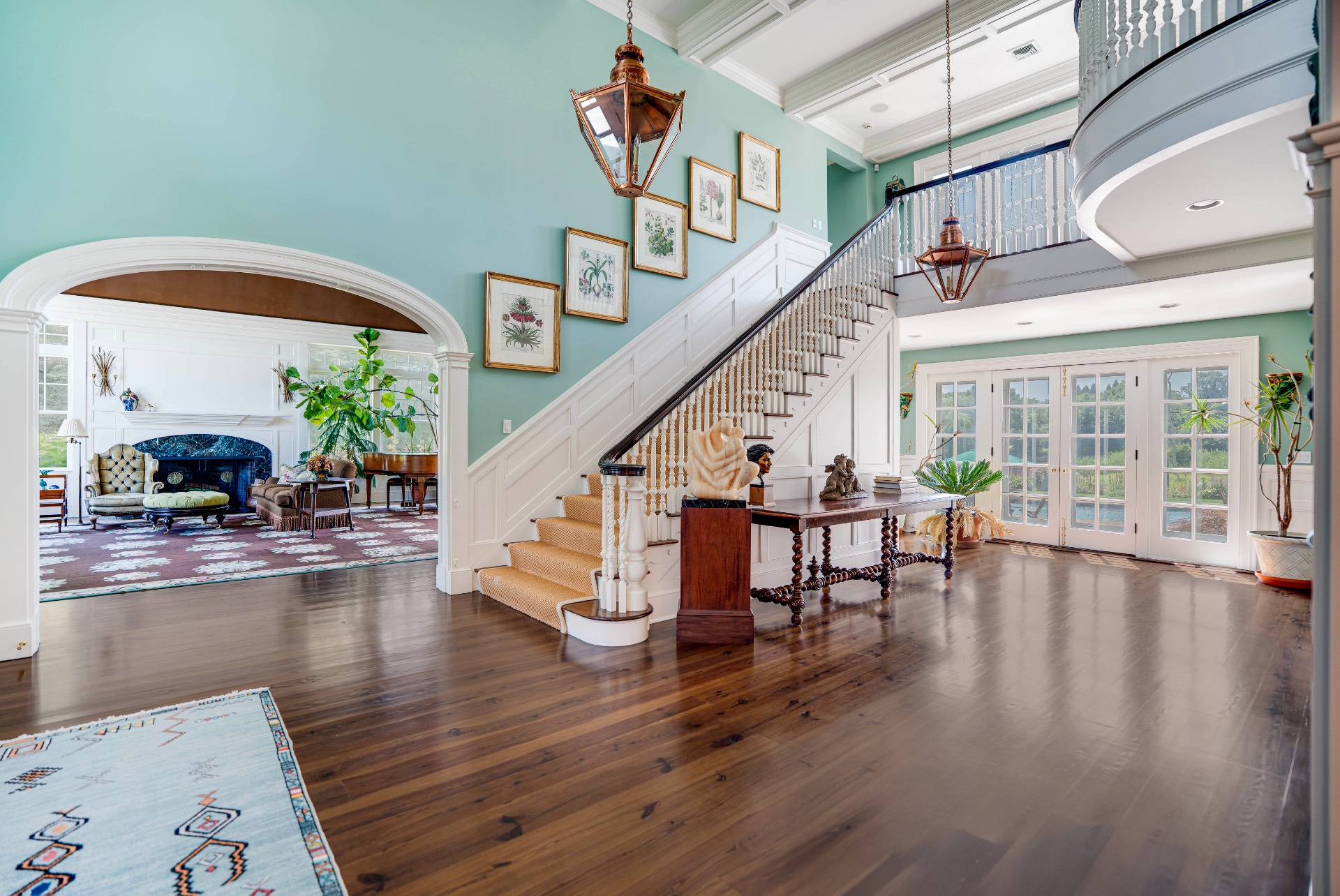 904 Cobb Road W