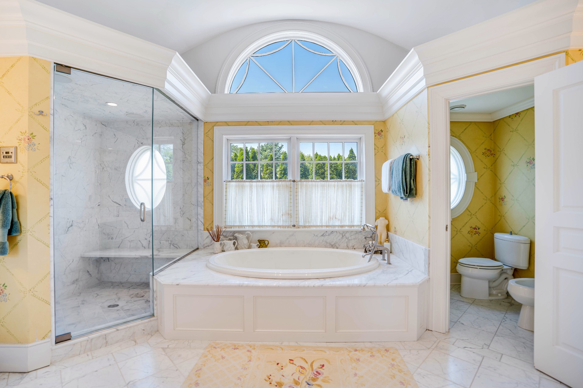 904 Cobb Road W