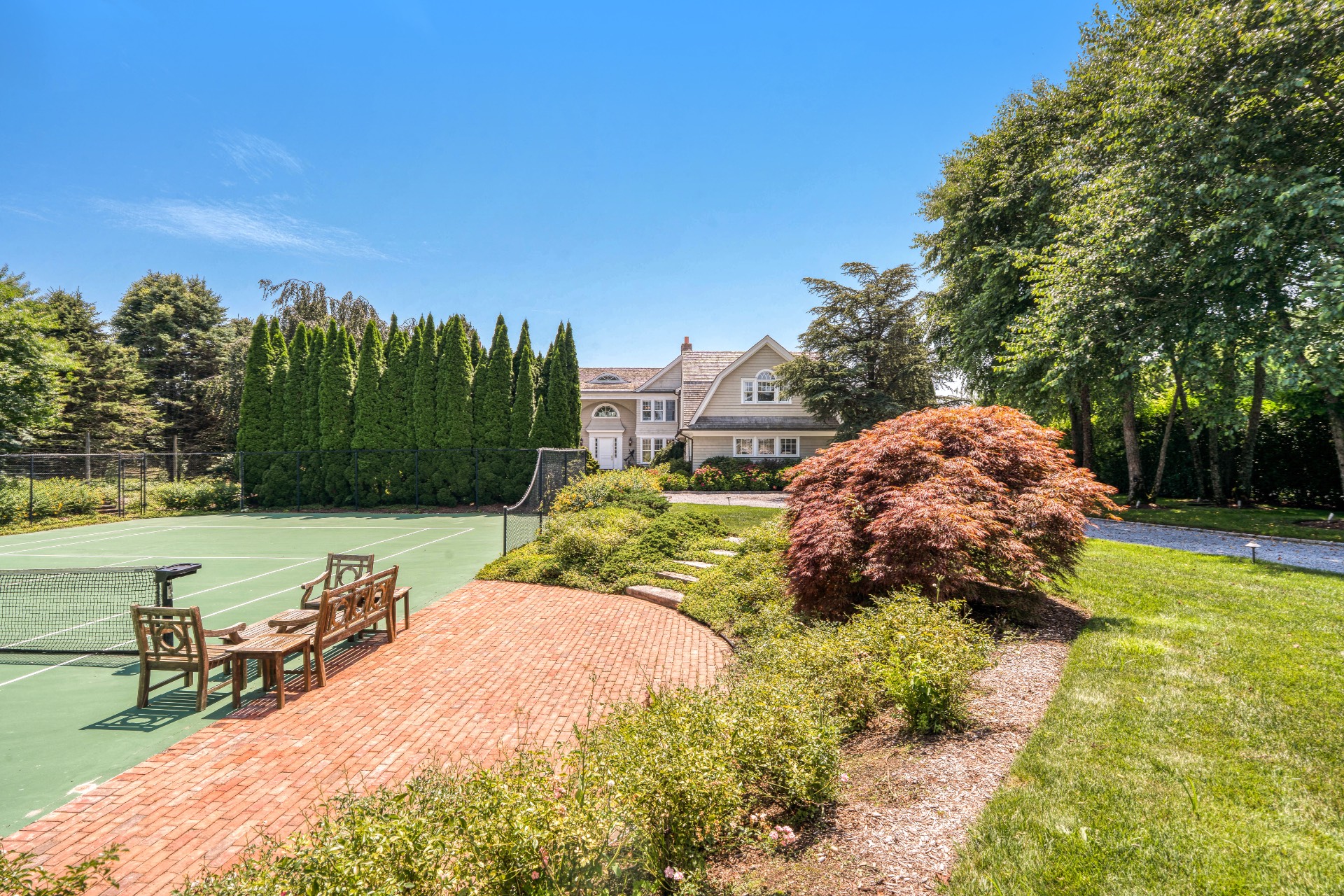 904 Cobb Road W