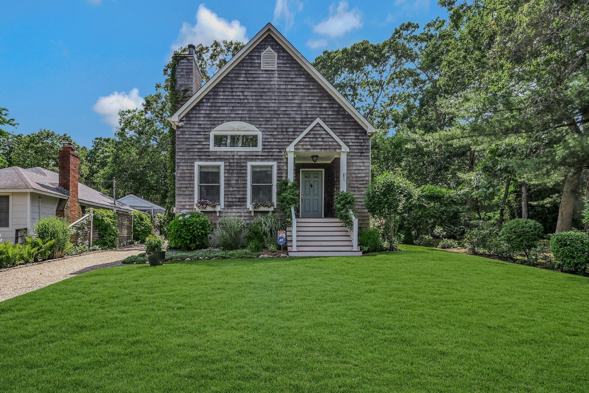 3 WILLOW SHADE AVE