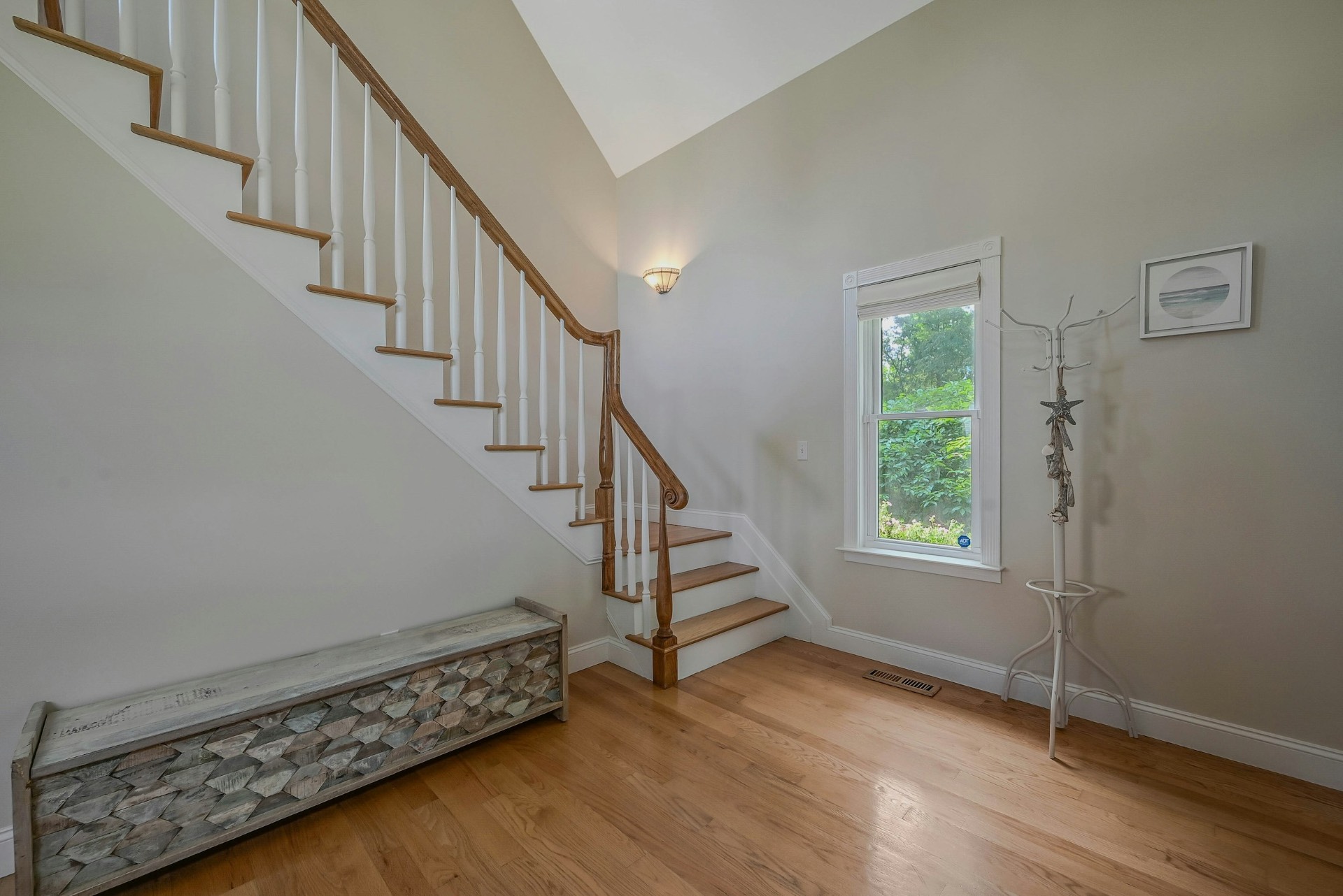 3 WILLOW SHADE AVE