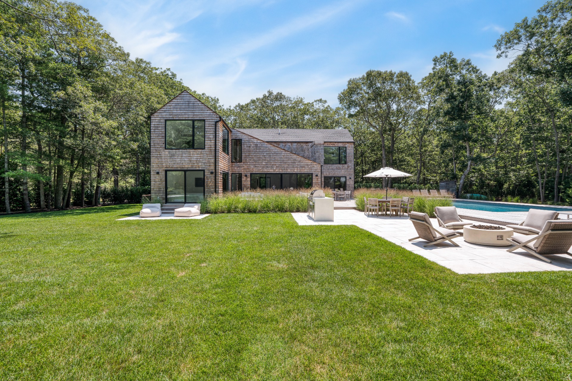 20 Midhampton Avenue
