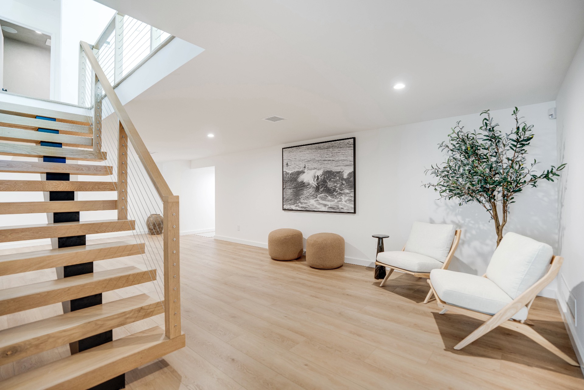 20 Midhampton Avenue