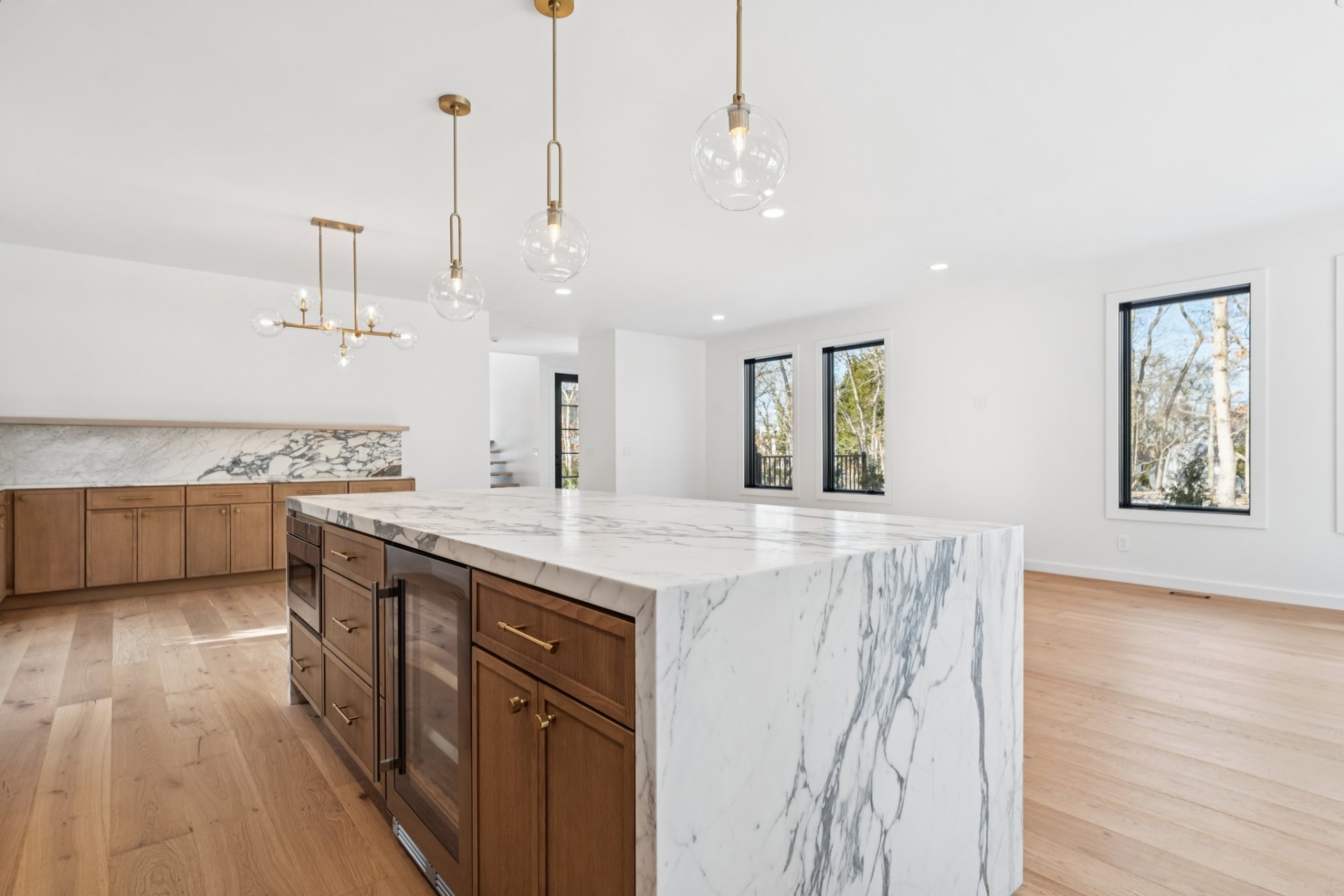 78 WALKER AVE