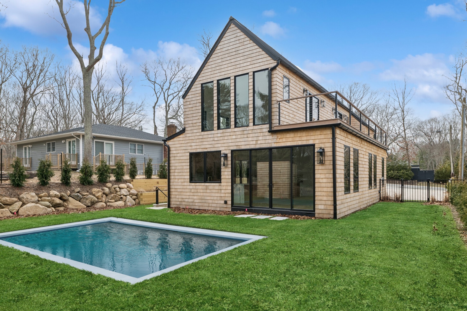 78 WALKER AVE
