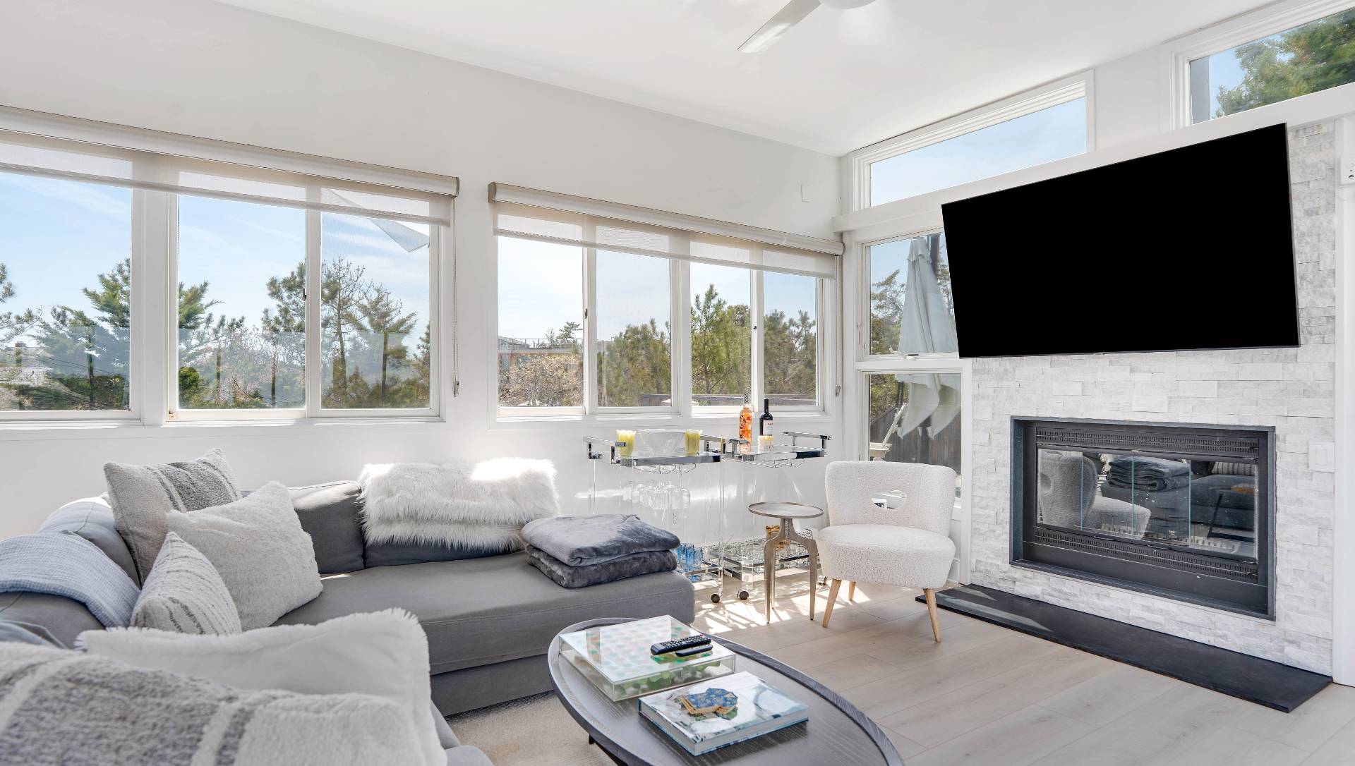 23 DEERFIELD LN