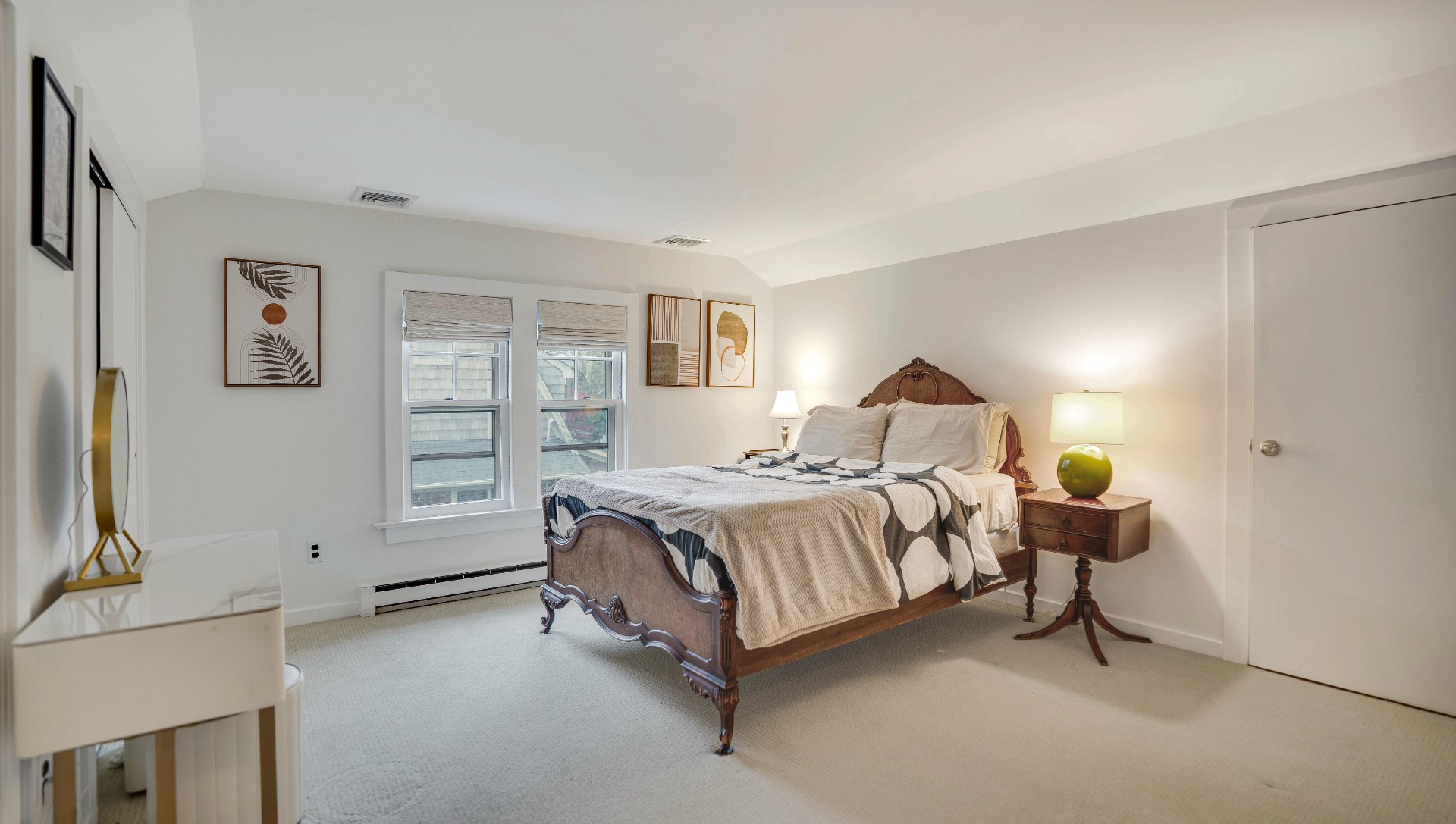 93 Meeting House Lane